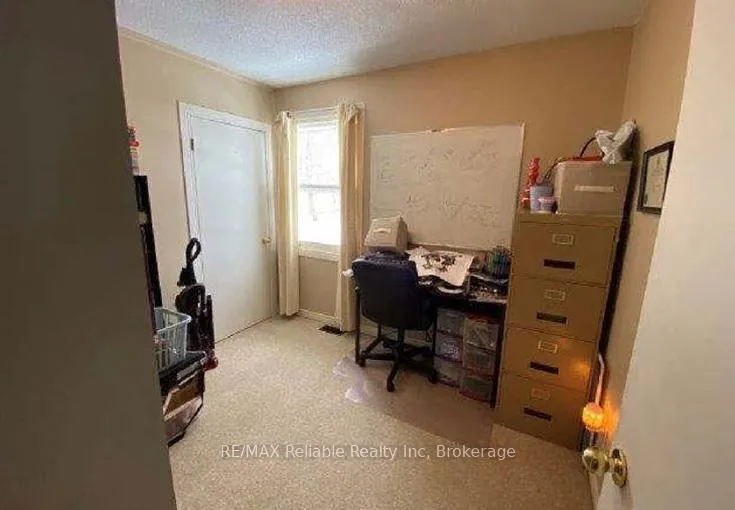 Photo 13 of 4 St. Charles Place, Huron East, Vanastra — HOMEH
