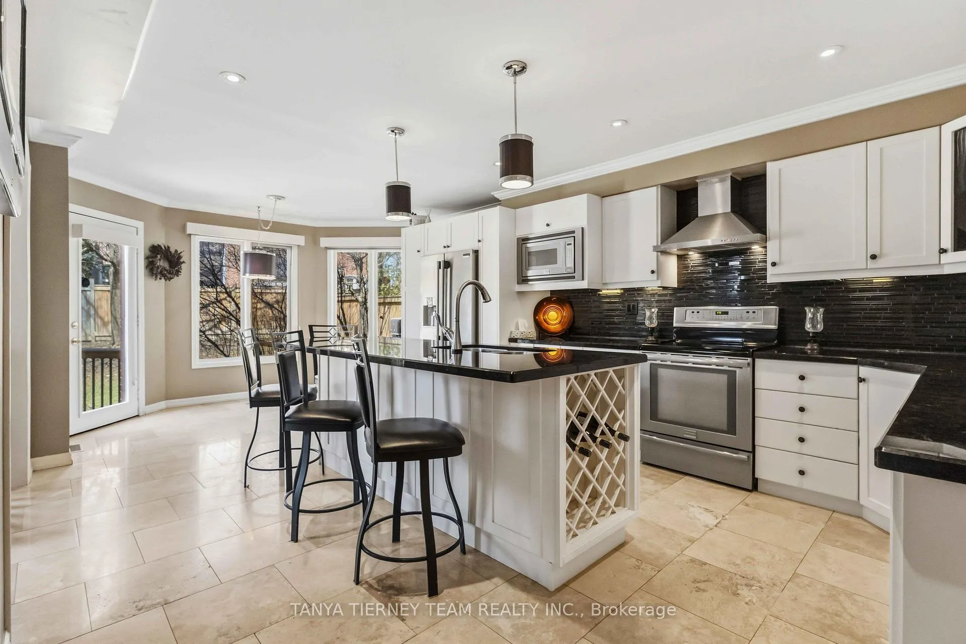 Photo 17 of 50 Lipton Crescent, Whitby, Pringle Creek — HOMEH