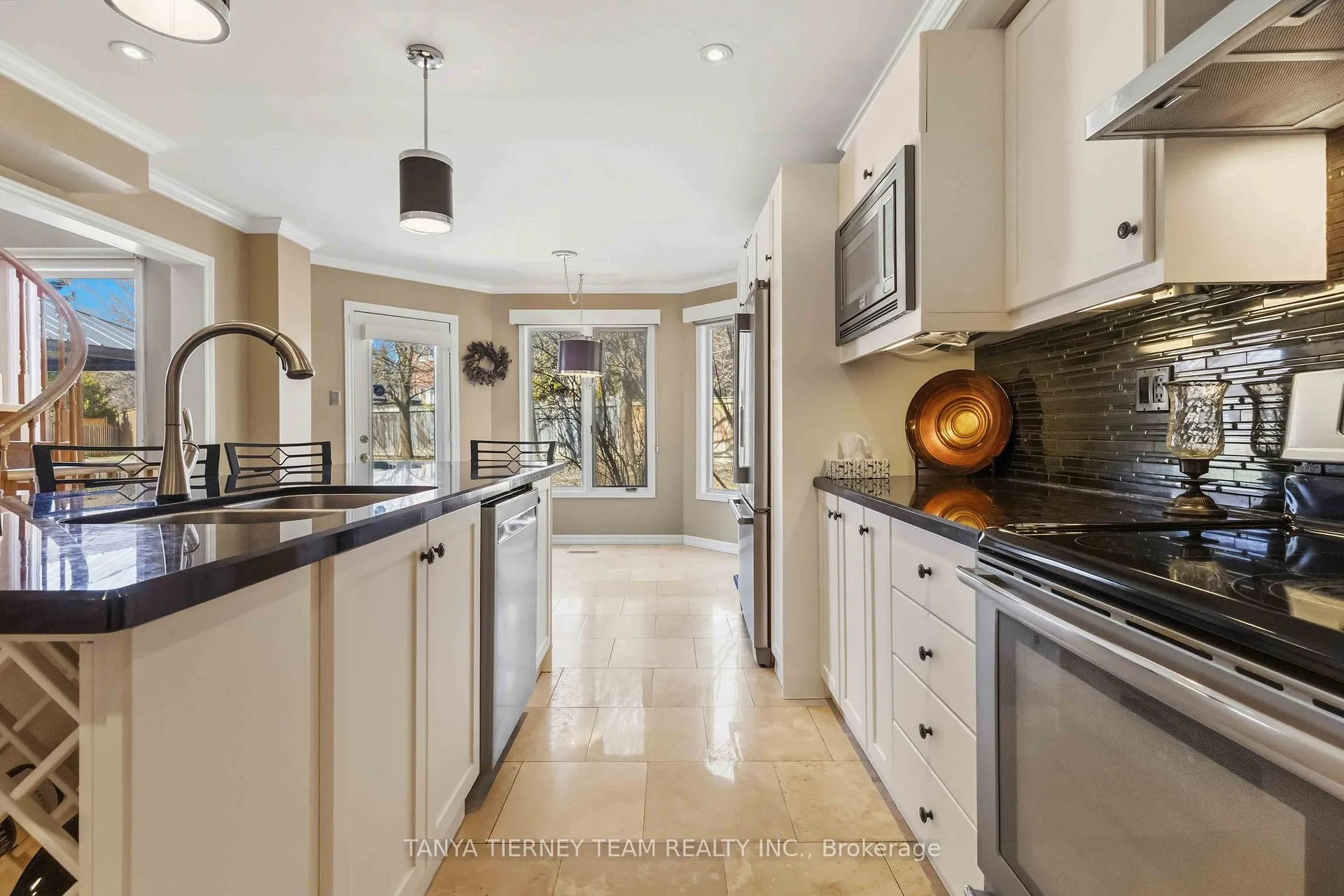 Photo 20 of 50 Lipton Crescent, Whitby, Pringle Creek — HOMEH