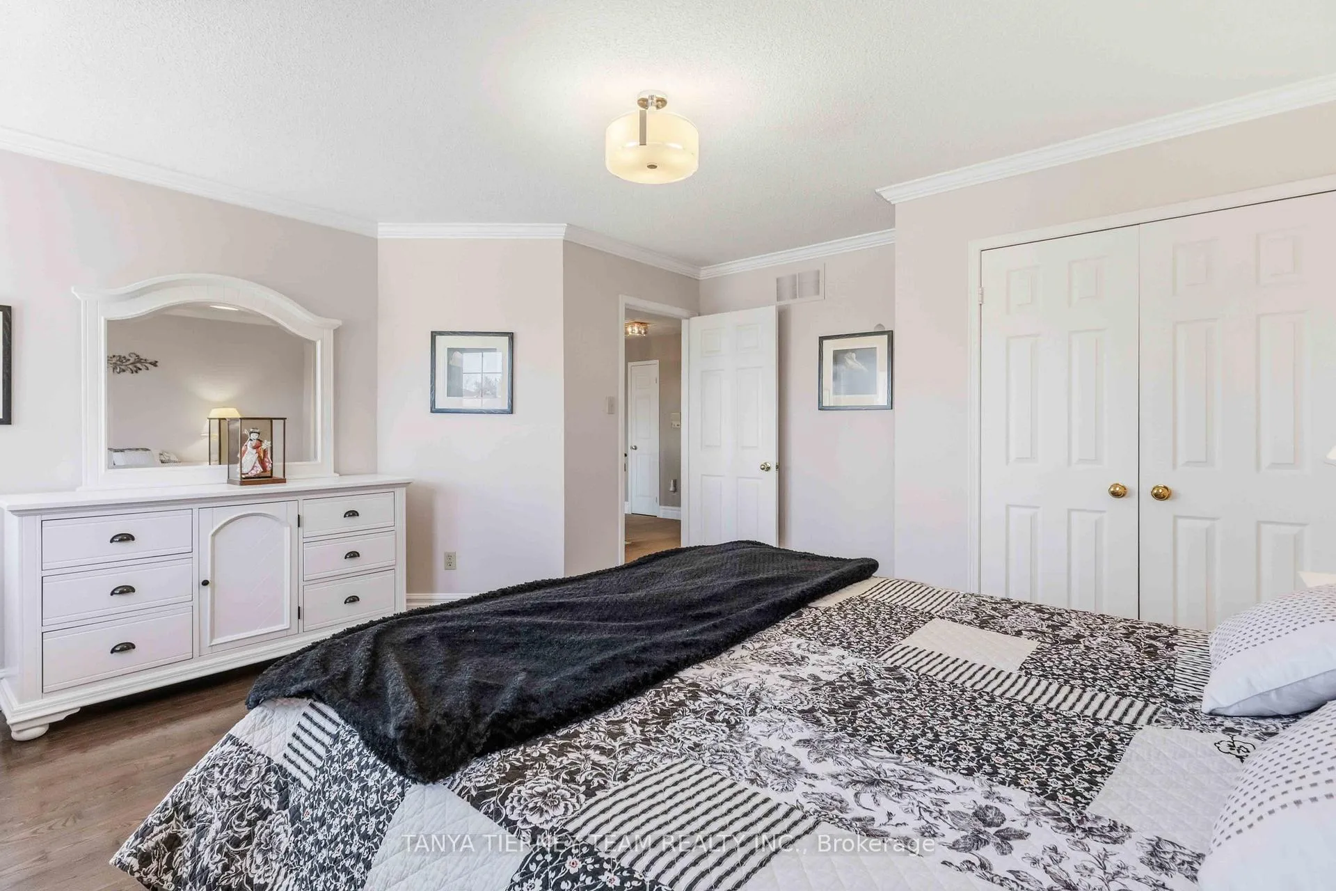 Photo 31 of 50 Lipton Crescent, Whitby, Pringle Creek — HOMEH