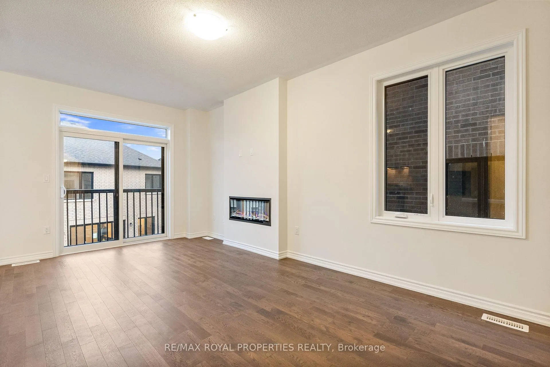 Photo 15 of 2923 Nakina Street, Pickering, Rural Pickering — HOMEH