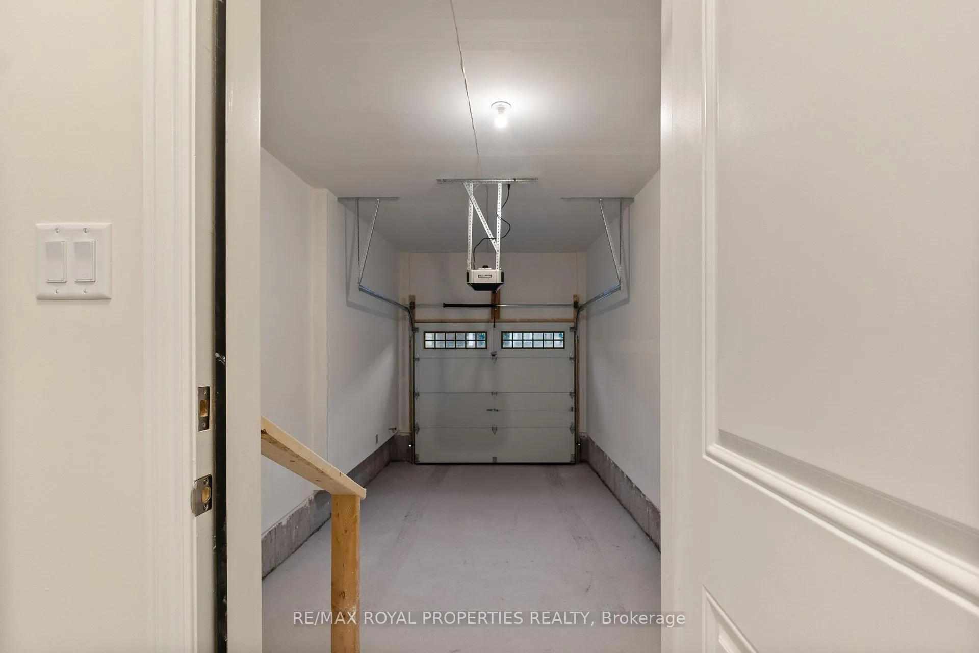 Photo 32 of 2923 Nakina Street, Pickering, Rural Pickering — HOMEH