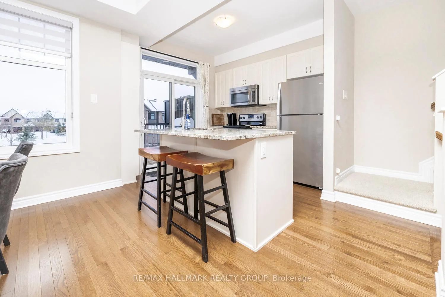 Photo 8 of 226 Halyard Way, Ottawa, Kanata - Kanata Lakes/Heritage Hills — HOMEH