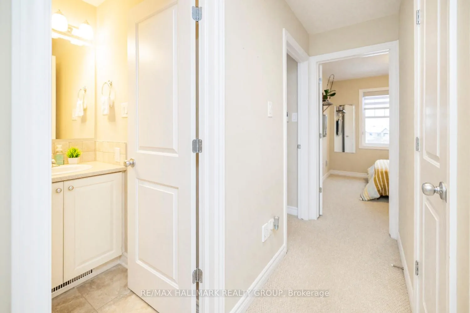 Photo 16 of 226 Halyard Way, Ottawa, Kanata - Kanata Lakes/Heritage Hills — HOMEH