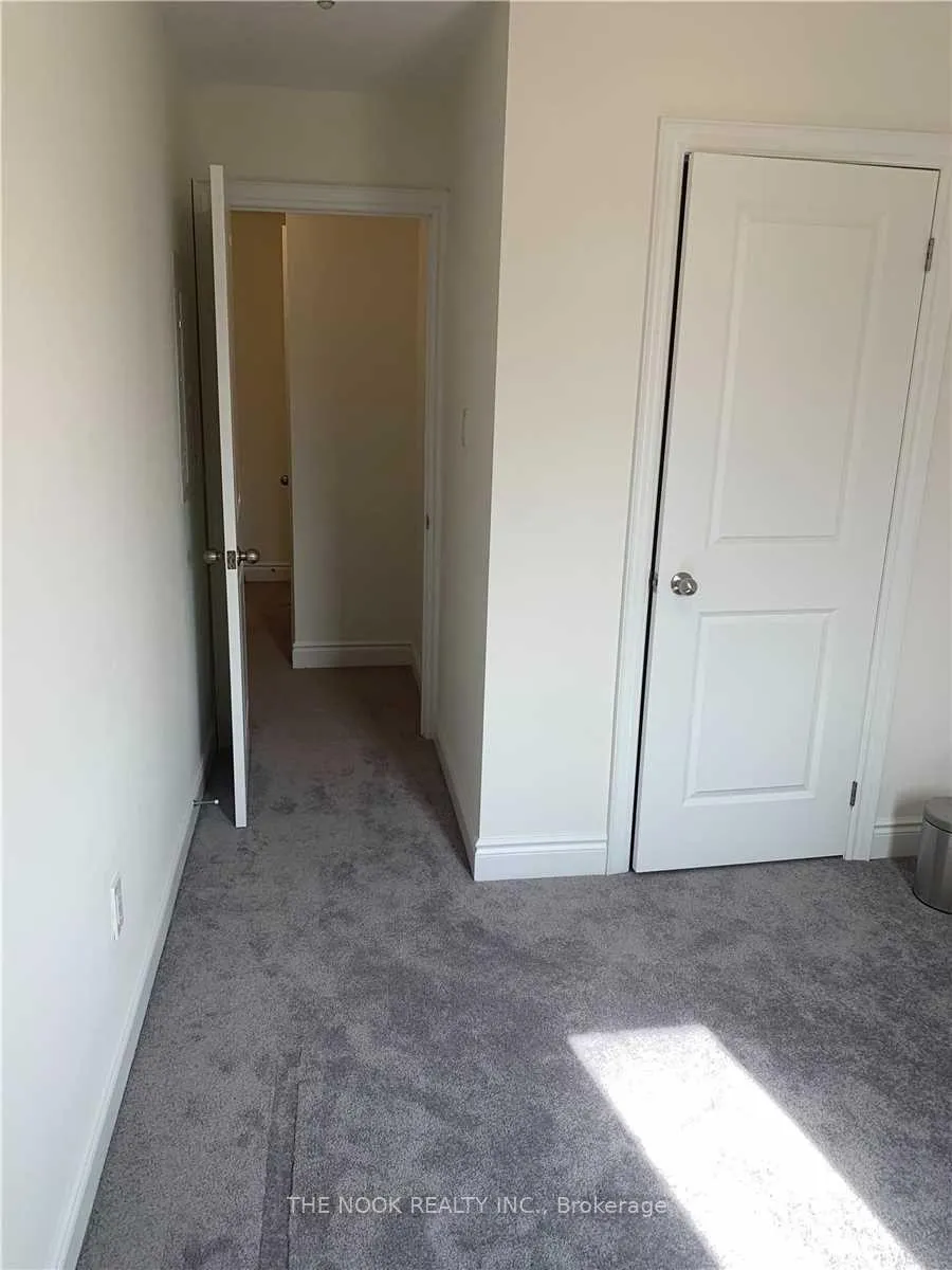 Photo 8 of Unit 71, 1716 Grenwich Glen, Pickering, Duffin Heights — HOMEH
