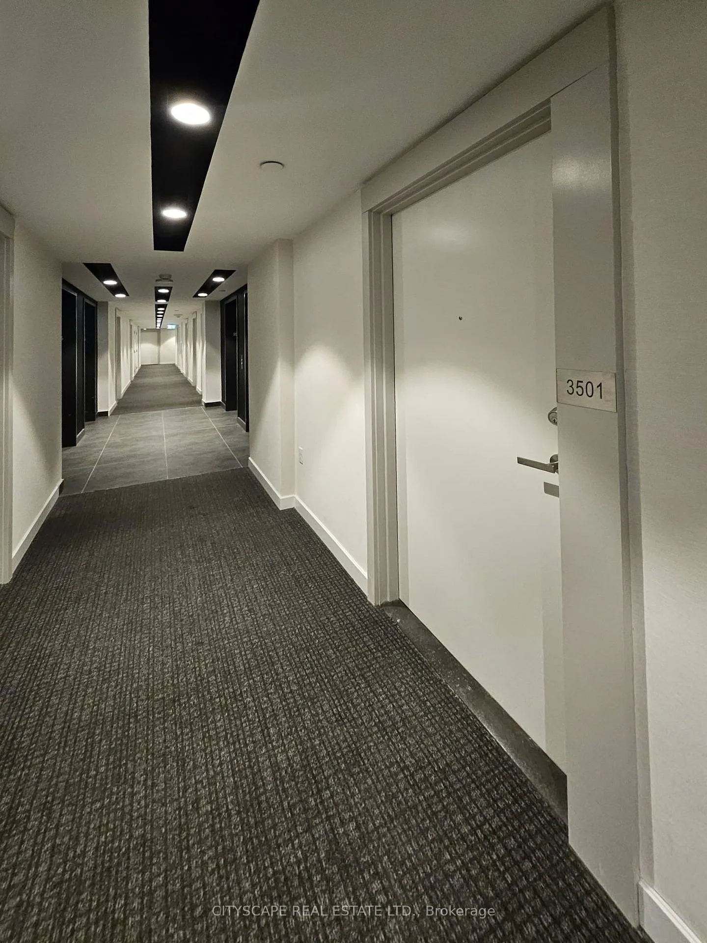 Photo 4 of Unit 3501, 195 Redpath Avenue, Toronto, Mount Pleasant West — HOMEH