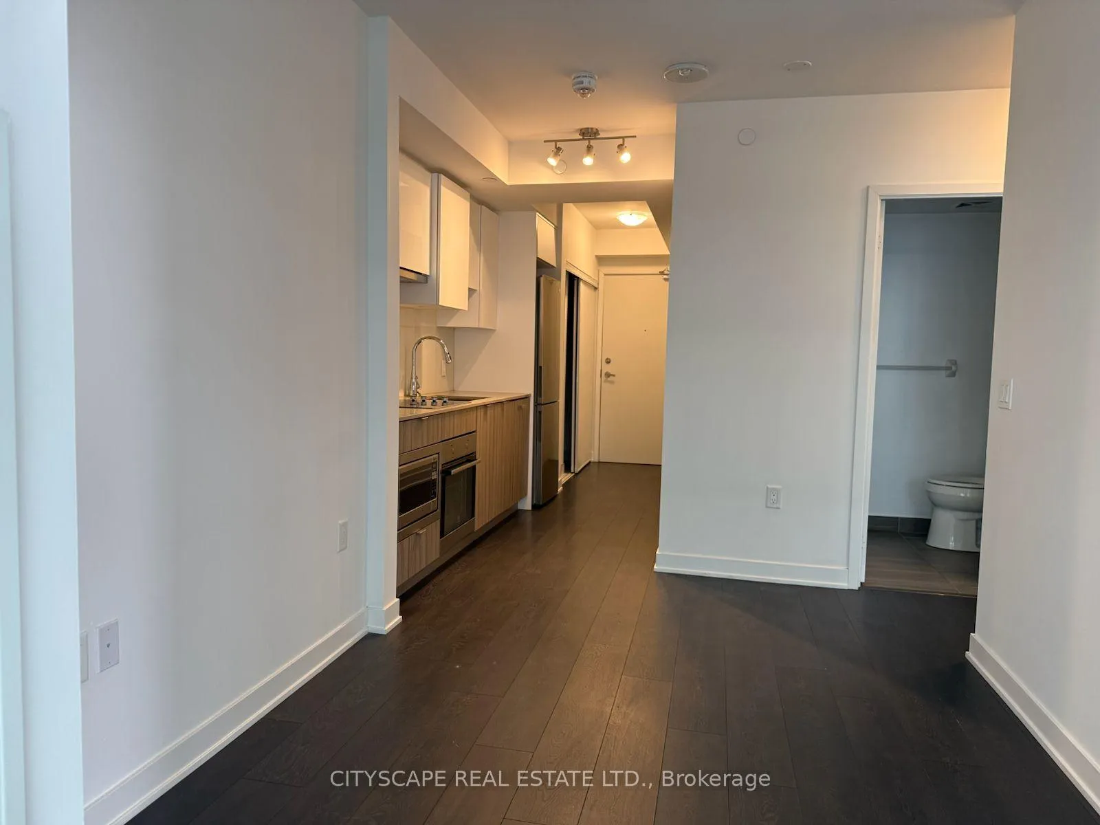 Photo 10 of Unit 3501, 195 Redpath Avenue, Toronto, Mount Pleasant West — HOMEH