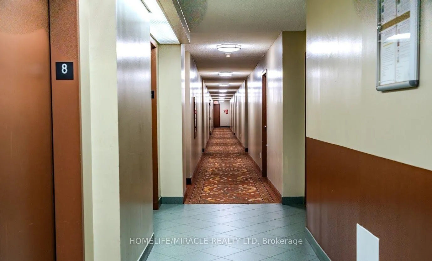 Photo 6 of Unit 808, 21 Markbrook Lane, Etobicoke, Mount Olive-Silverstone-Jamestown — HOMEH