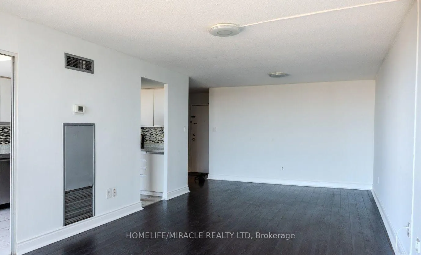 Photo 9 of Unit 808, 21 Markbrook Lane, Etobicoke, Mount Olive-Silverstone-Jamestown — HOMEH