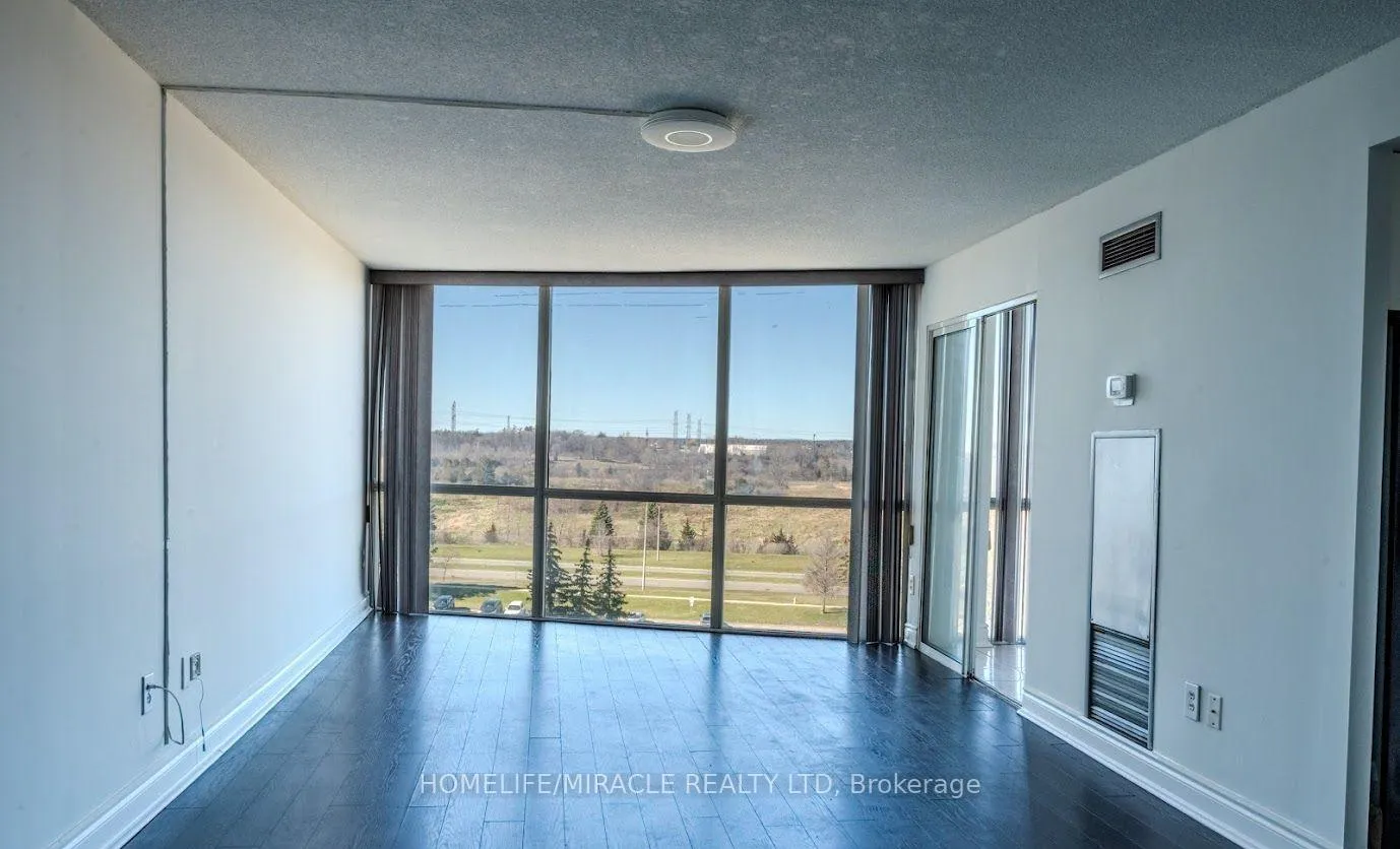 Photo 10 of Unit 808, 21 Markbrook Lane, Etobicoke, Mount Olive-Silverstone-Jamestown — HOMEH
