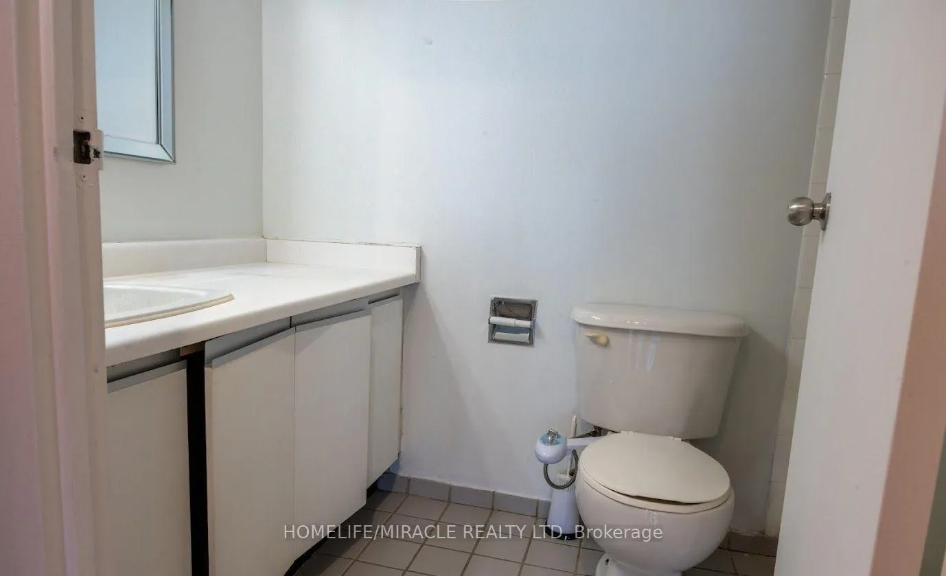 Photo 22 of Unit 808, 21 Markbrook Lane, Etobicoke, Mount Olive-Silverstone-Jamestown — HOMEH