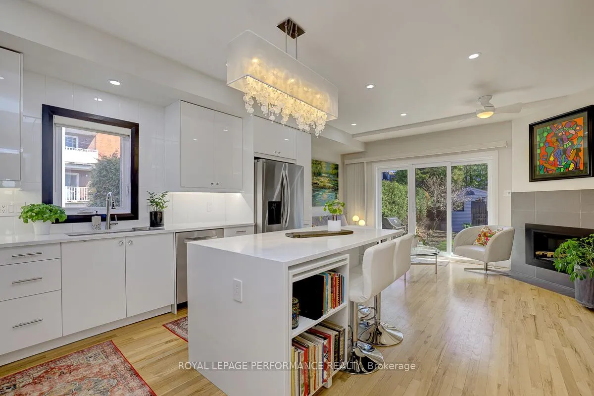 Photo 5 of 86 West Presland Road, Ottawa, Overbrook — HOMEH
