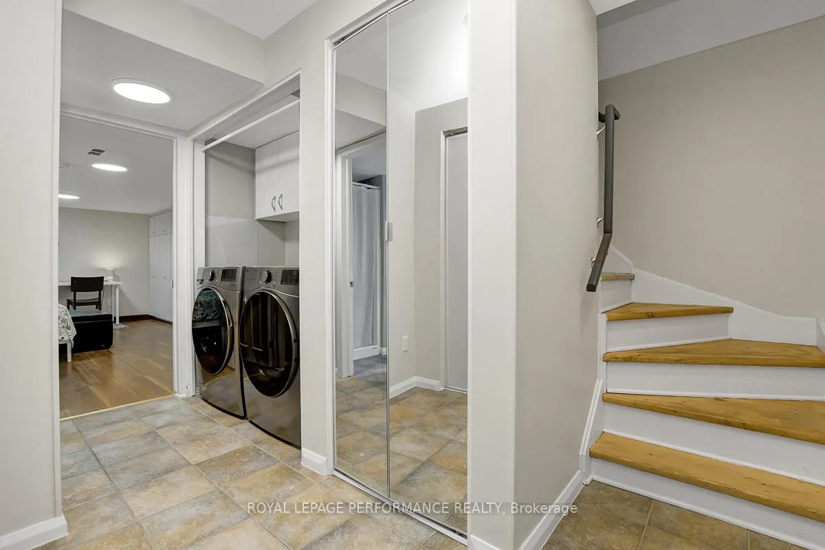 Photo 32 of 86 West Presland Road, Ottawa, Overbrook — HOMEH