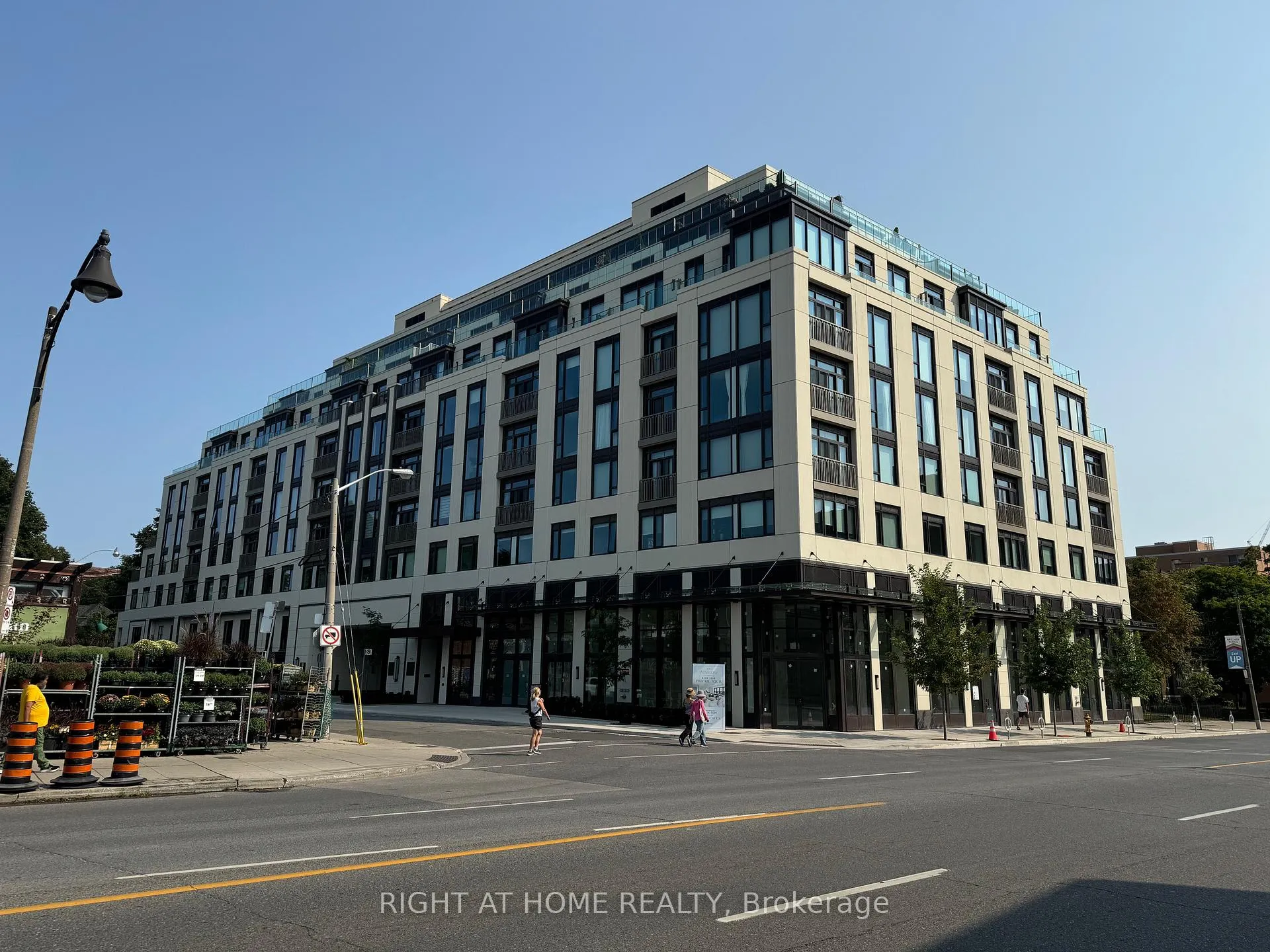 Photo 1 of Unit 313, 3 Strathgowan Avenue, Toronto, Lawrence Park South — HOMEH