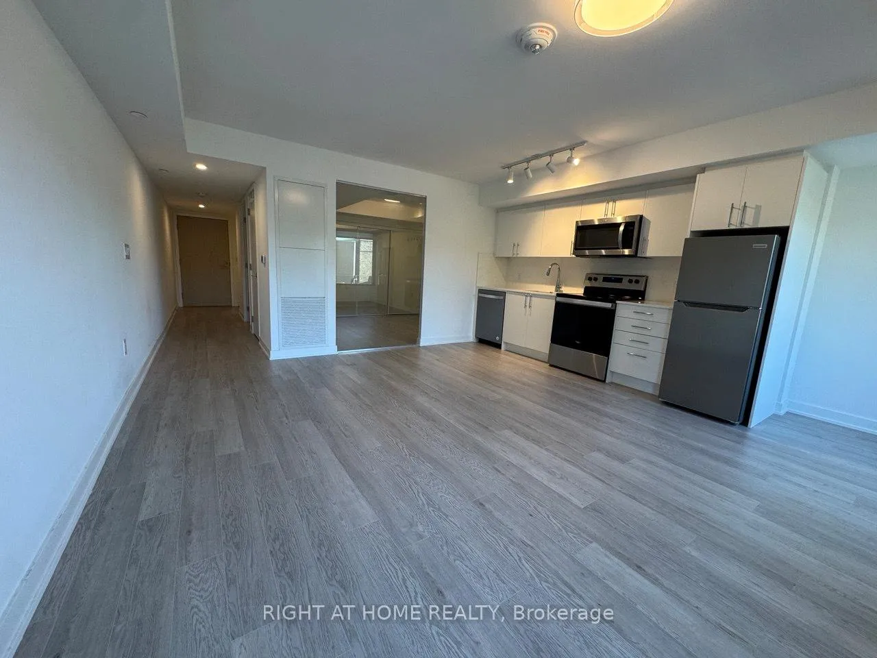 Photo 20 of Unit 313, 3 Strathgowan Avenue, Toronto, Lawrence Park South — HOMEH
