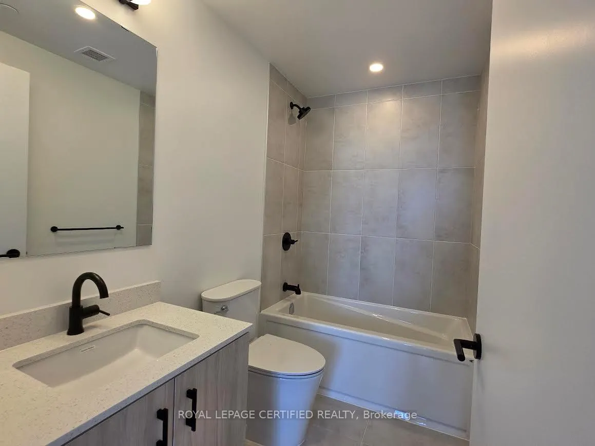 Photo 10 of Unit 805, 4878 Powers Common, Burlington, Alton — HOMEH