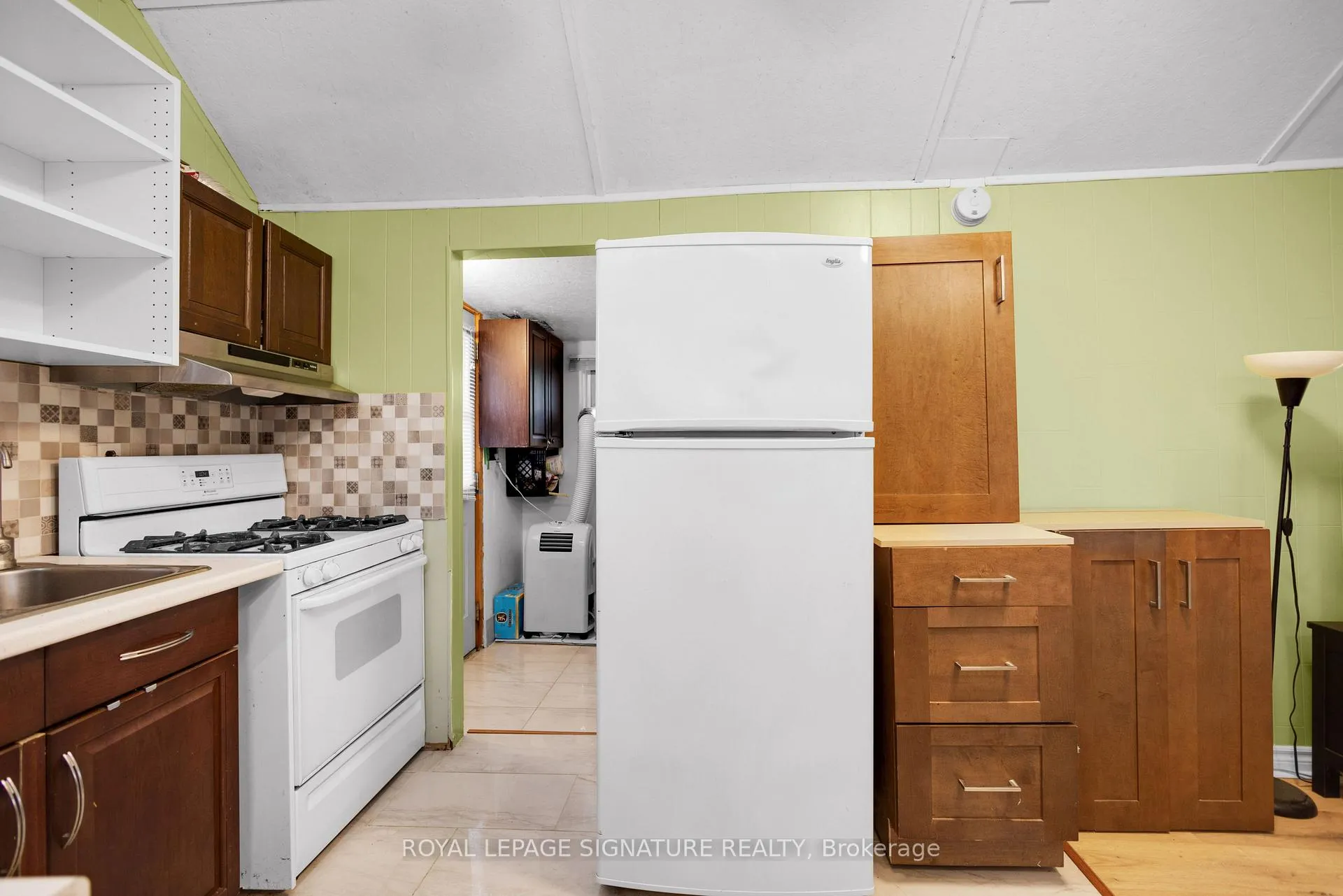 Photo 16 of 25 Playfair Drive, Tay, Rural Tay — HOMEH