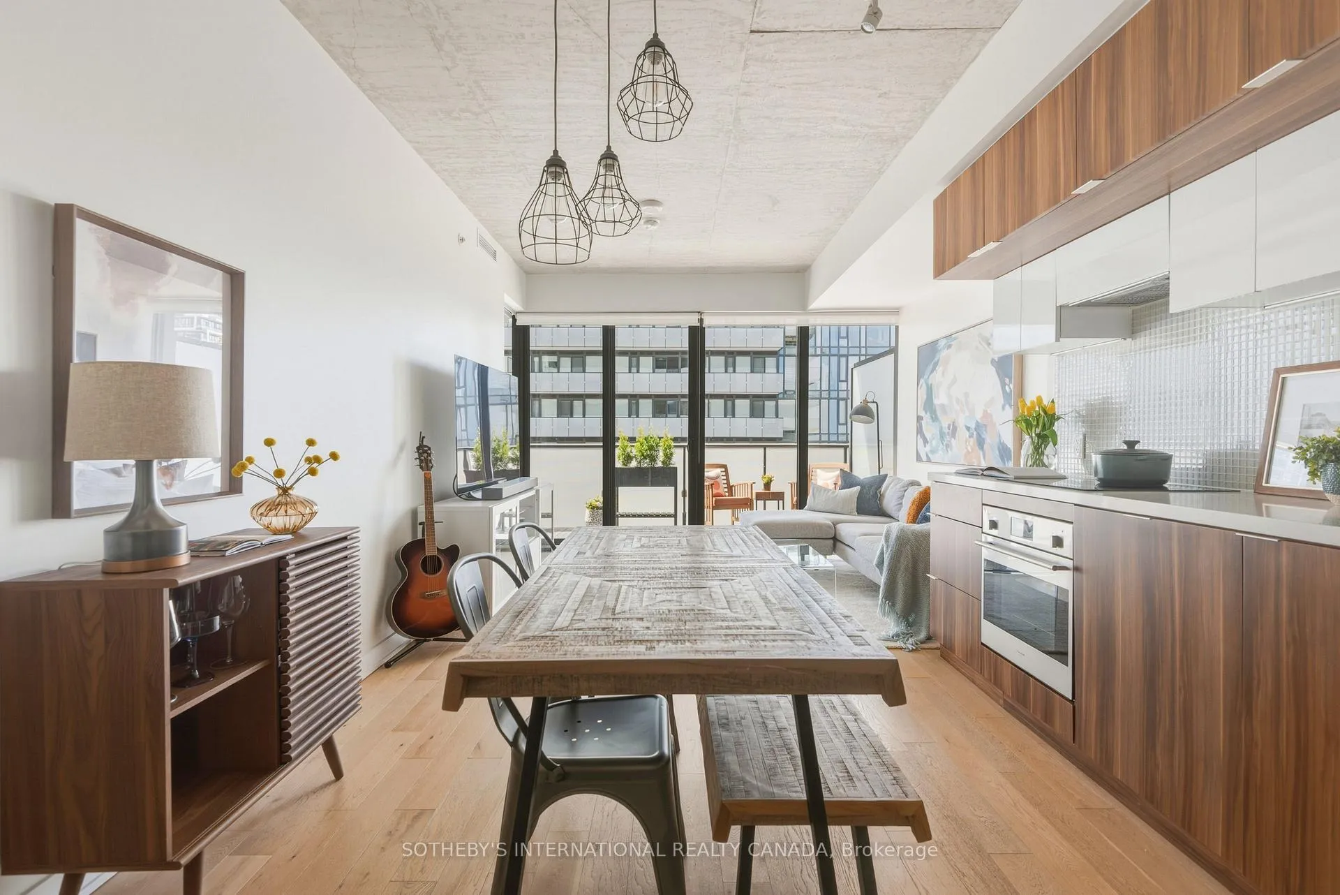 Photo 1 of Unit 1101, 185 Roehampton Avenue, Toronto, Mount Pleasant West — HOMEH