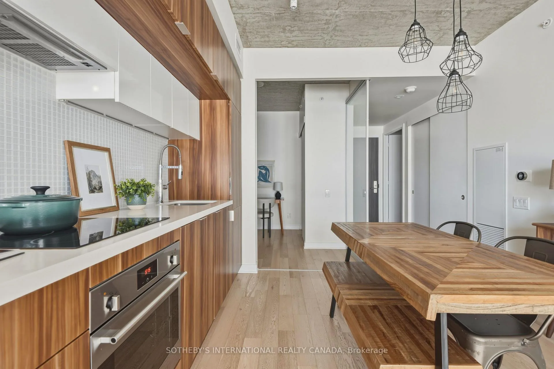 Photo 12 of Unit 1101, 185 Roehampton Avenue, Toronto, Mount Pleasant West — HOMEH
