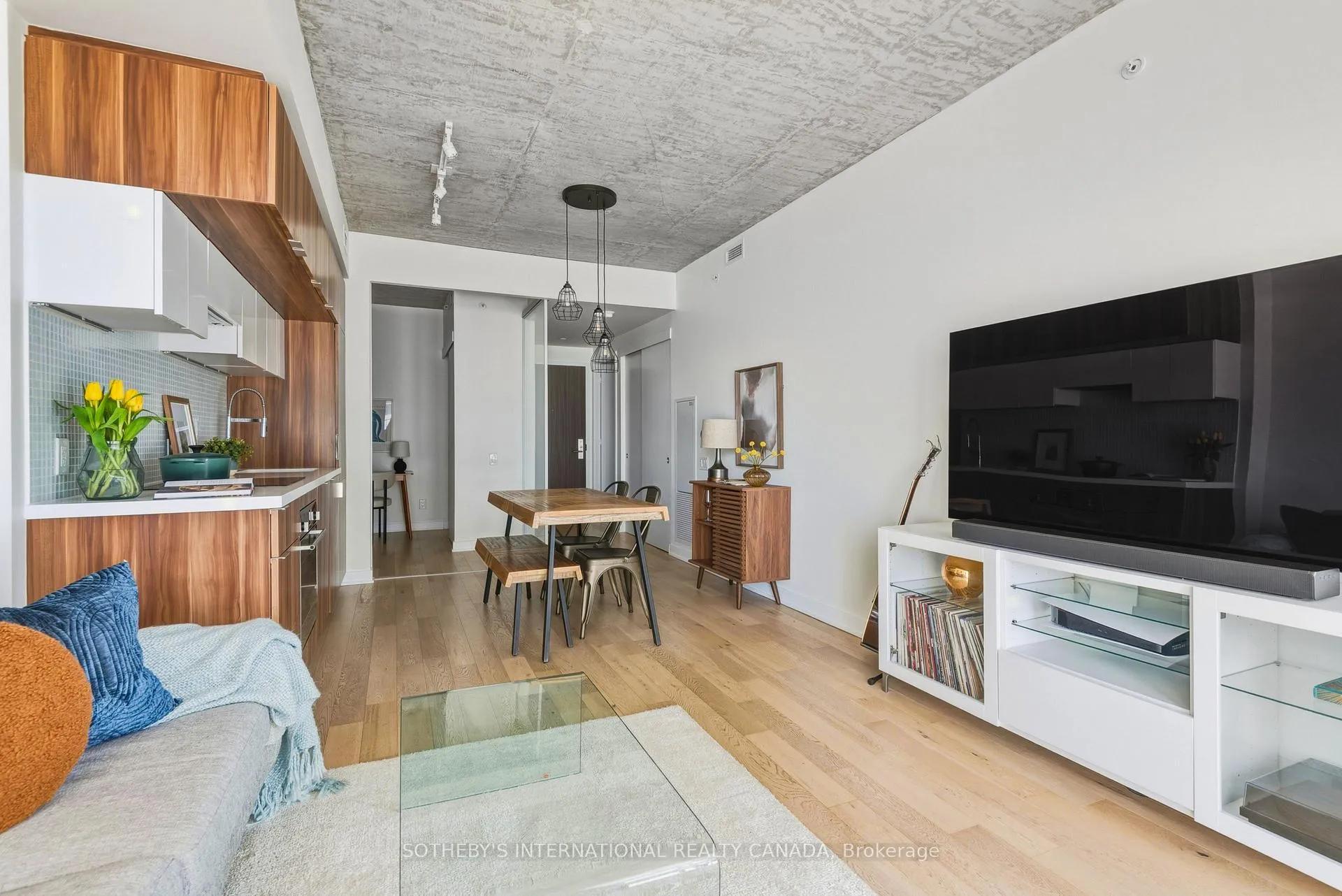 Photo 20 of Unit 1101, 185 Roehampton Avenue, Toronto, Mount Pleasant West — HOMEH
