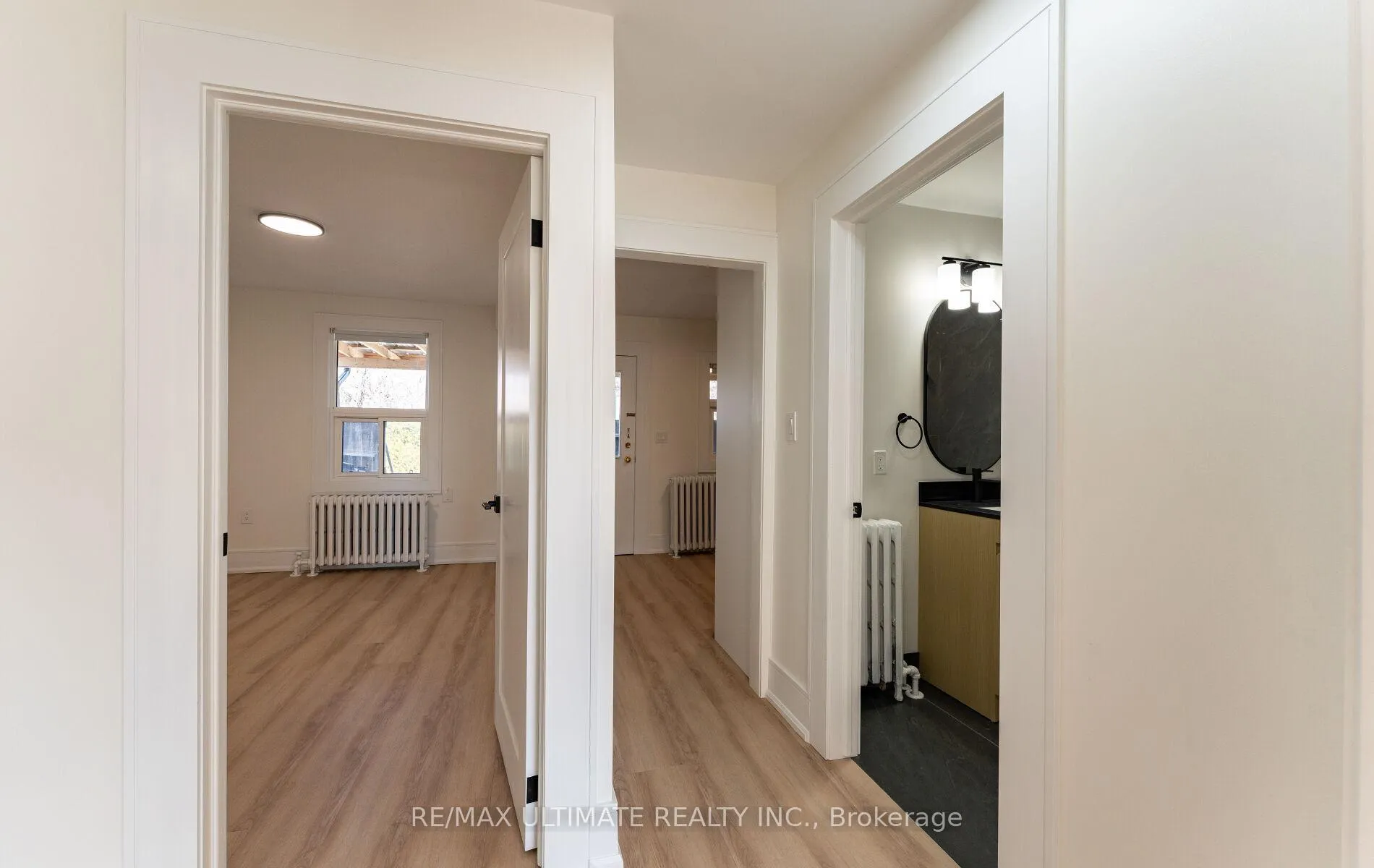 Photo 10 of 484A Cosburn Avenue, Toronto, East York — HOMEH