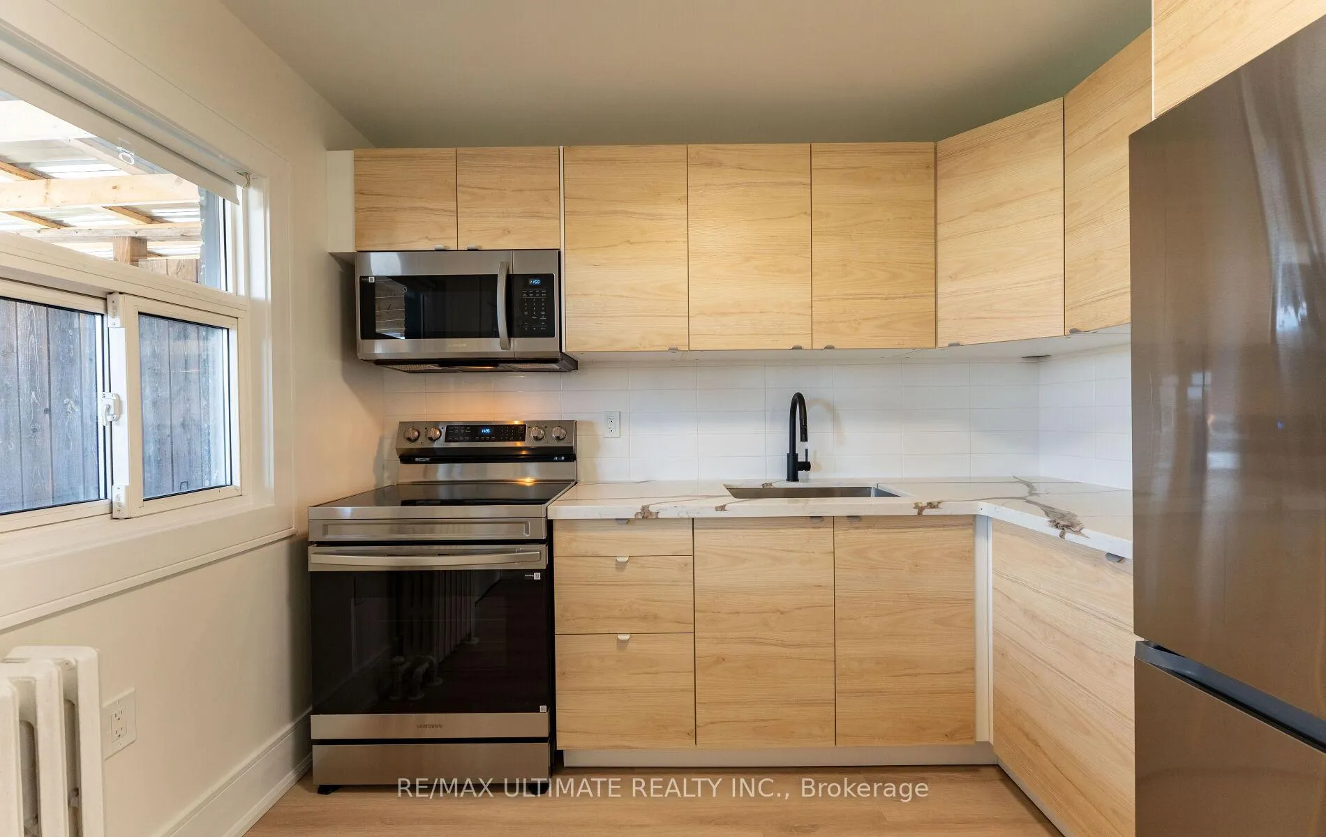 Photo 13 of 484A Cosburn Avenue, Toronto, East York — HOMEH