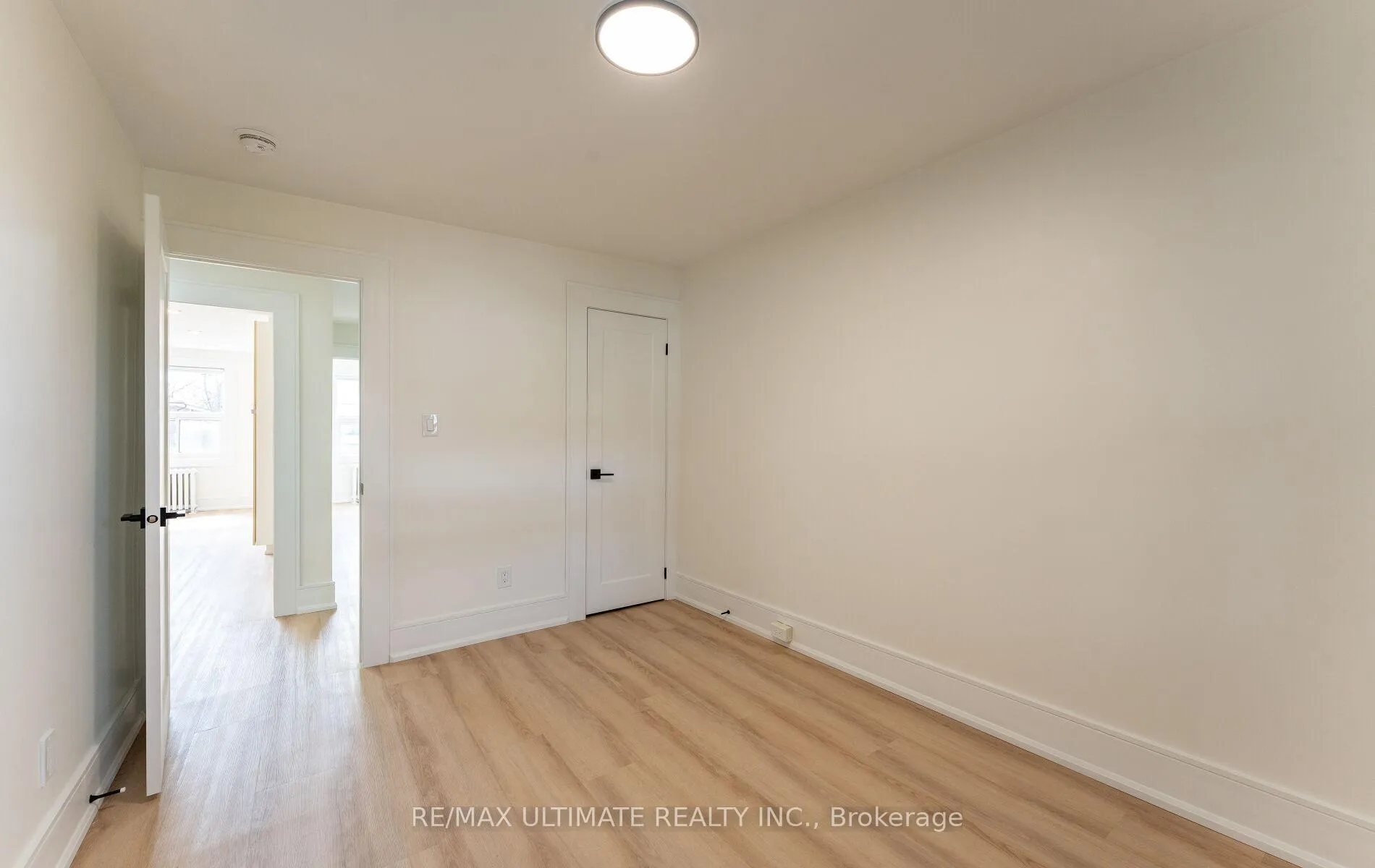 Photo 16 of 484A Cosburn Avenue, Toronto, East York — HOMEH