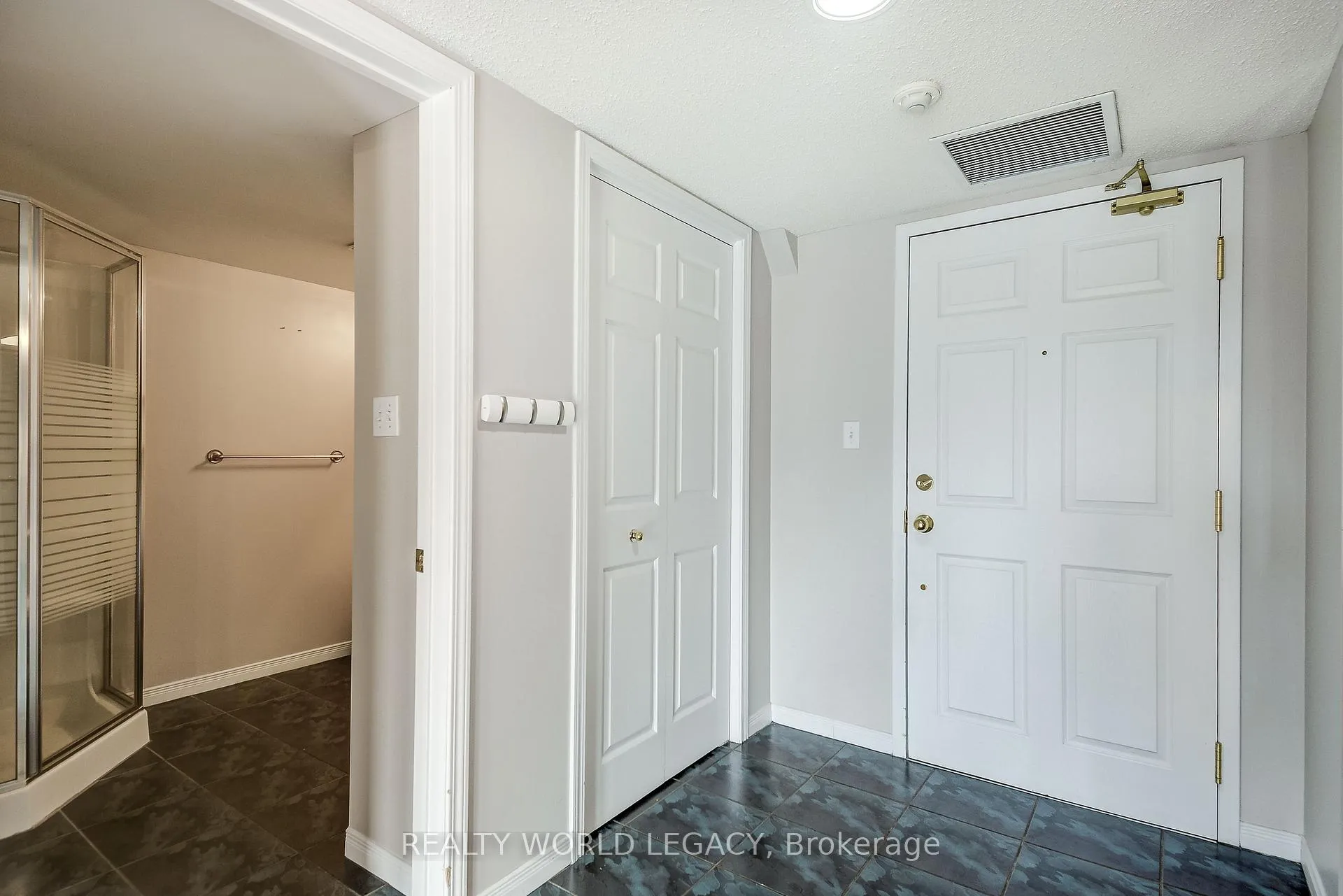 Photo 12 of Unit 306E, 216 Plains Road W, Burlington, Bayview — HOMEH