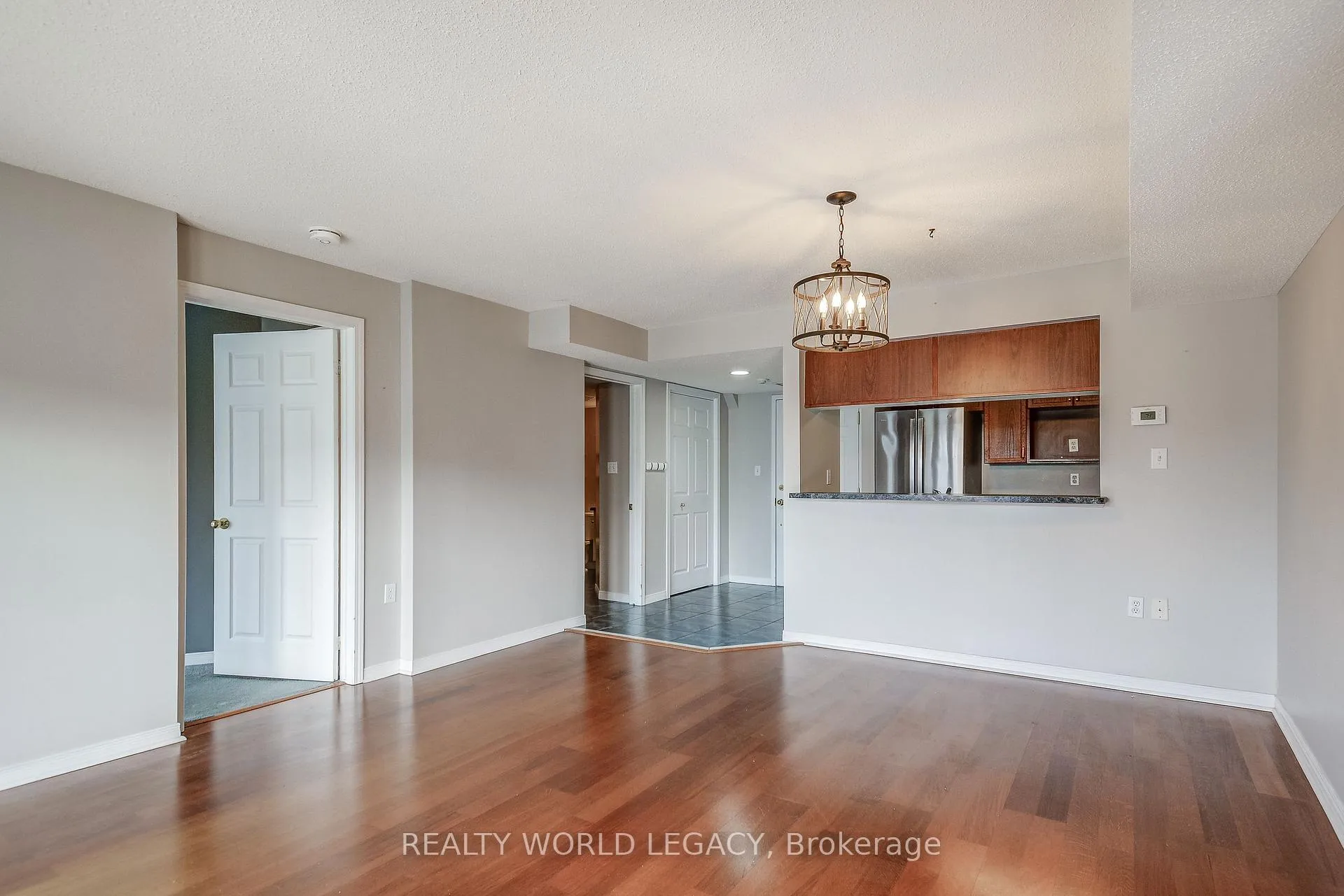 Photo 18 of Unit 306E, 216 Plains Road W, Burlington, Bayview — HOMEH