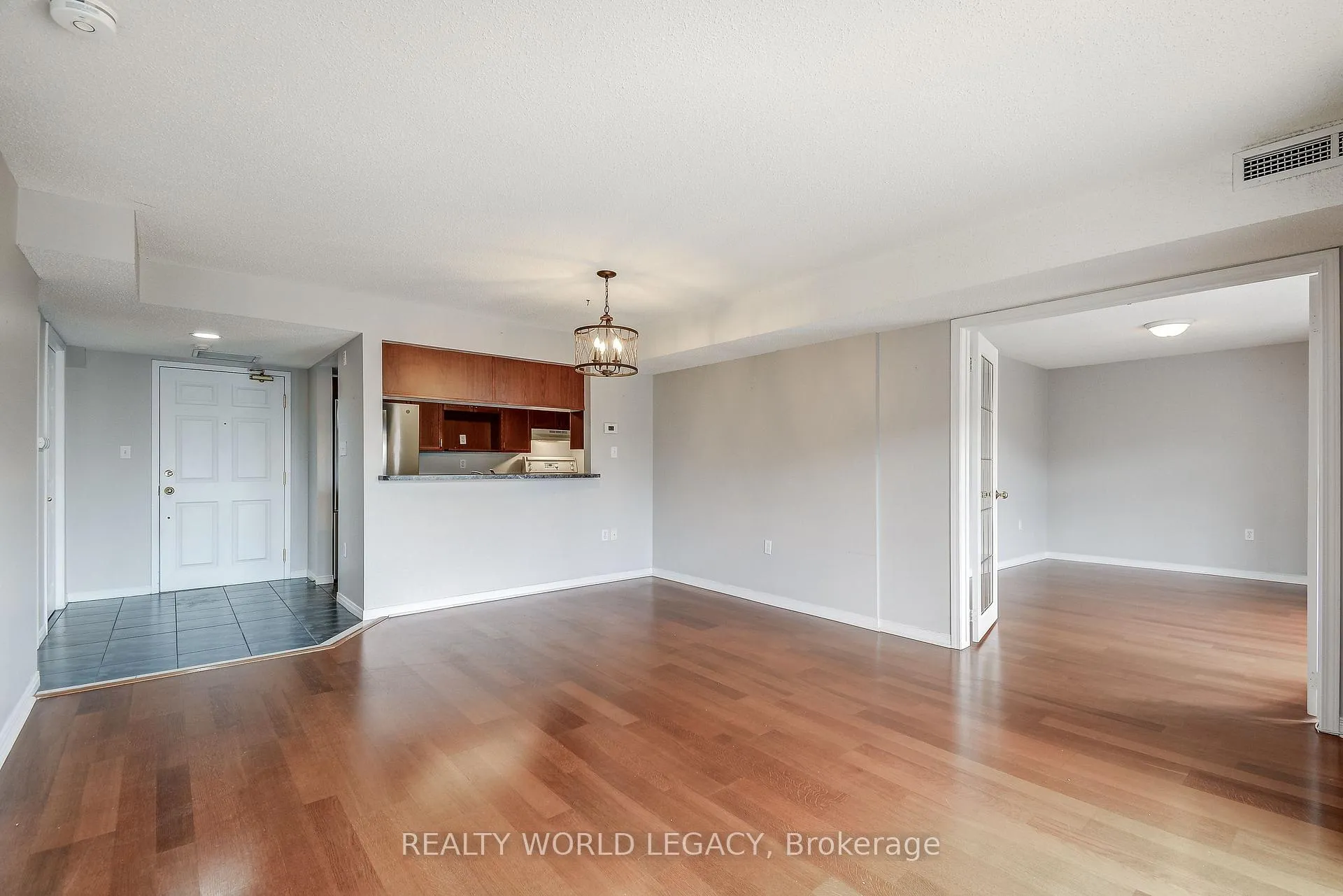 Photo 19 of Unit 306E, 216 Plains Road W, Burlington, Bayview — HOMEH