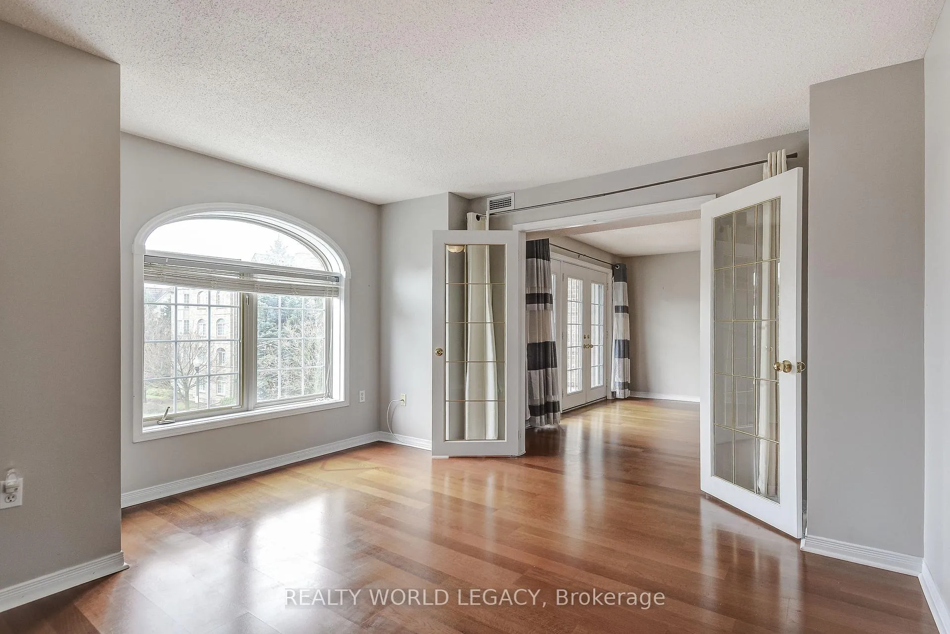 Photo 25 of Unit 306E, 216 Plains Road W, Burlington, Bayview — HOMEH