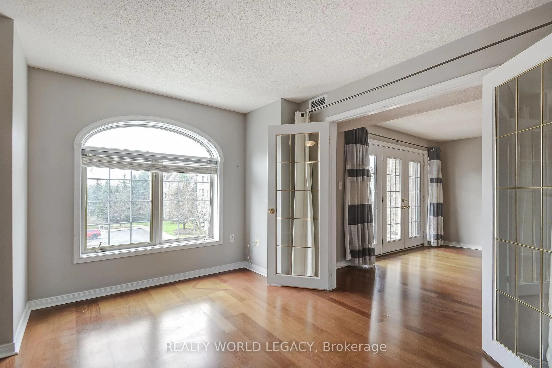 Photo 26 of Unit 306E, 216 Plains Road W, Burlington, Bayview — HOMEH