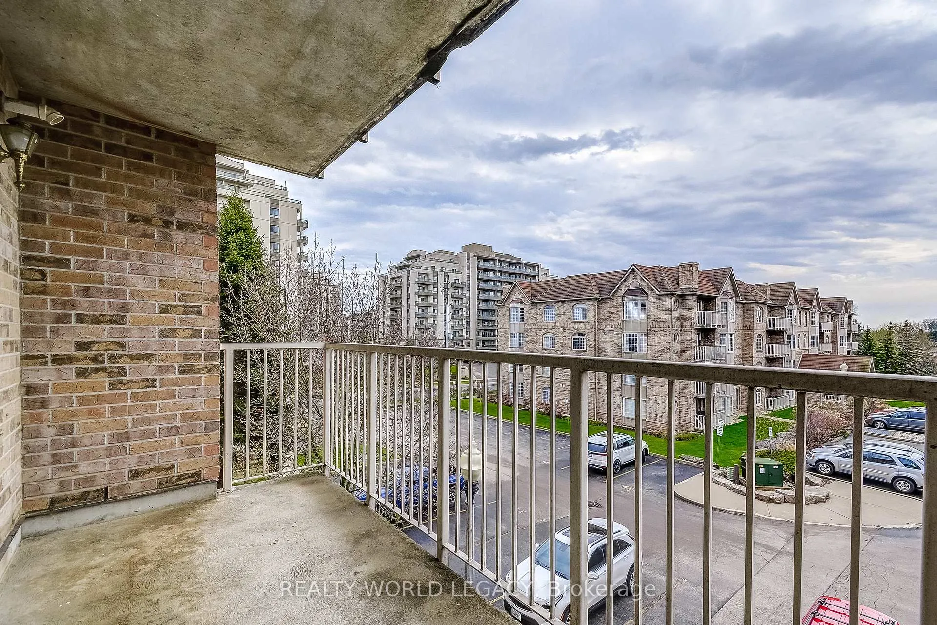 Photo 39 of Unit 306E, 216 Plains Road W, Burlington, Bayview — HOMEH