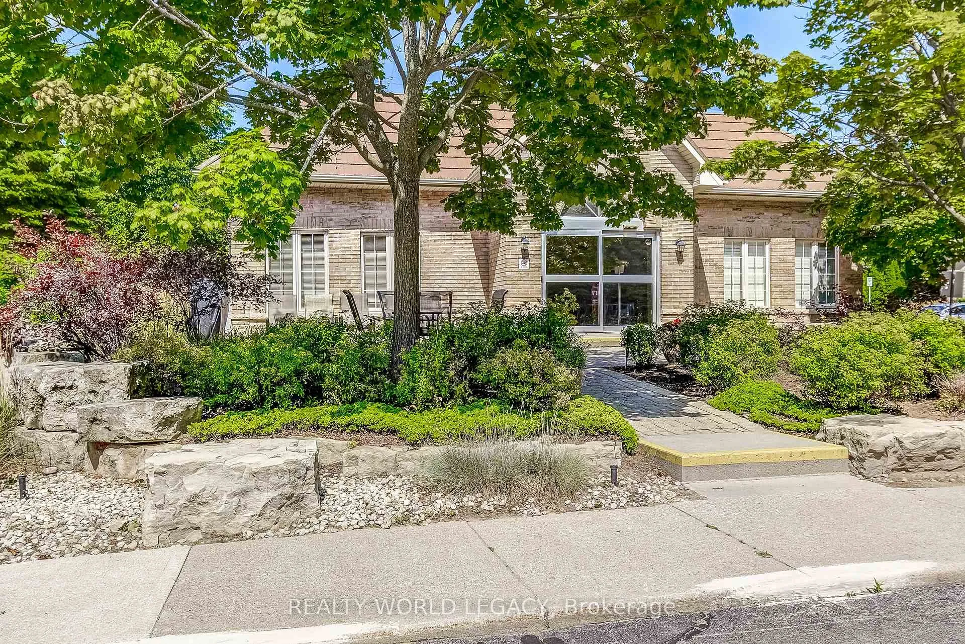 Photo 43 of Unit 306E, 216 Plains Road W, Burlington, Bayview — HOMEH