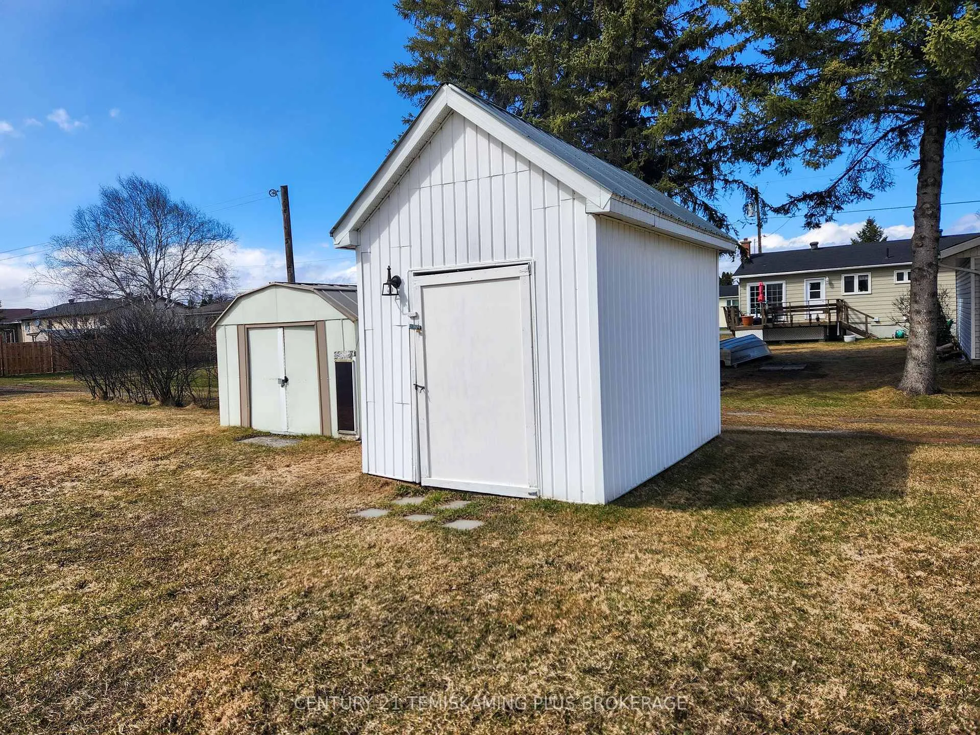 Photo 5 of 123 Fourth Avenue, Englehart — HOMEH