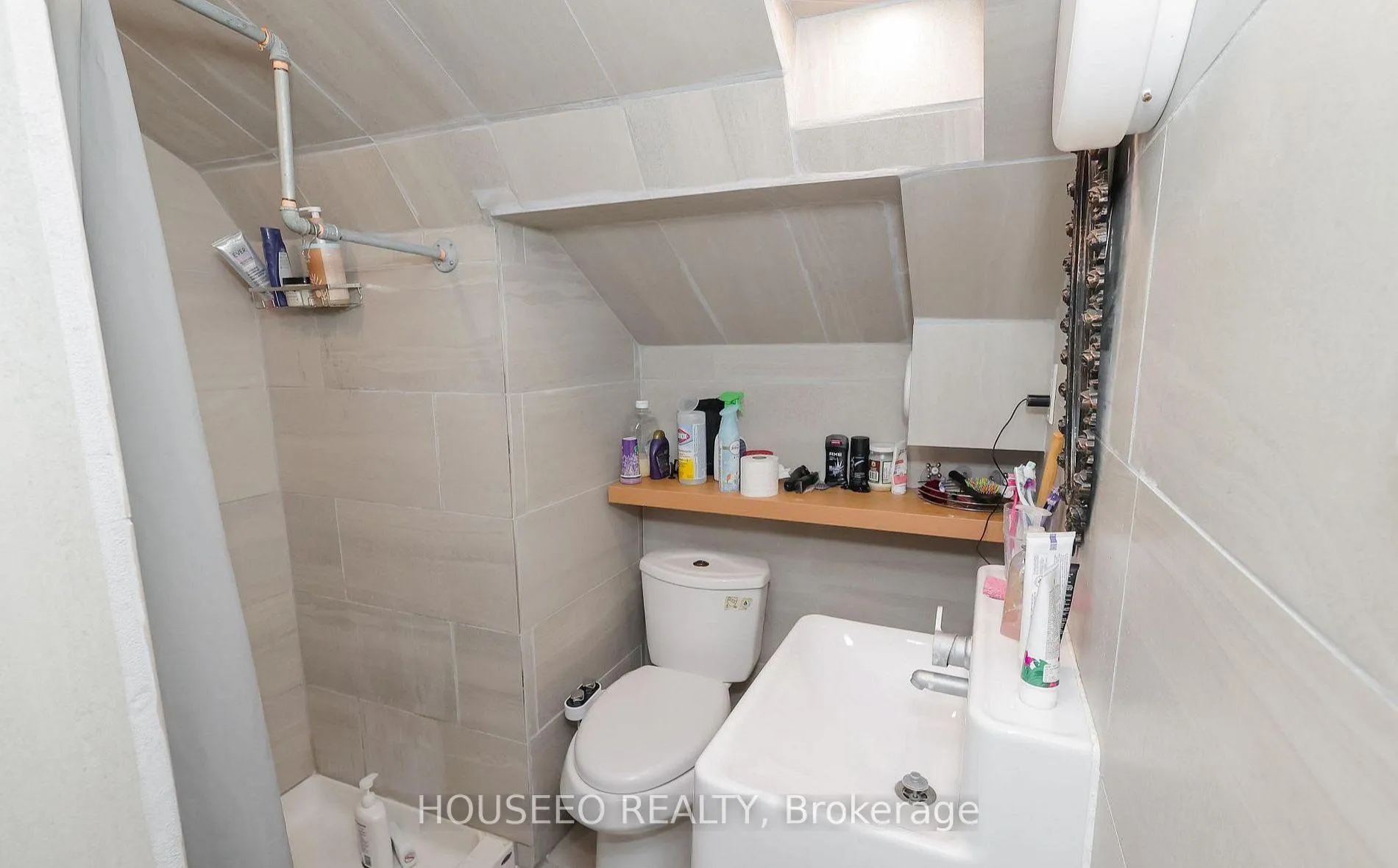 Photo 8 of 6294 Ash Street, Niagara Falls, Dorchester — HOMEH