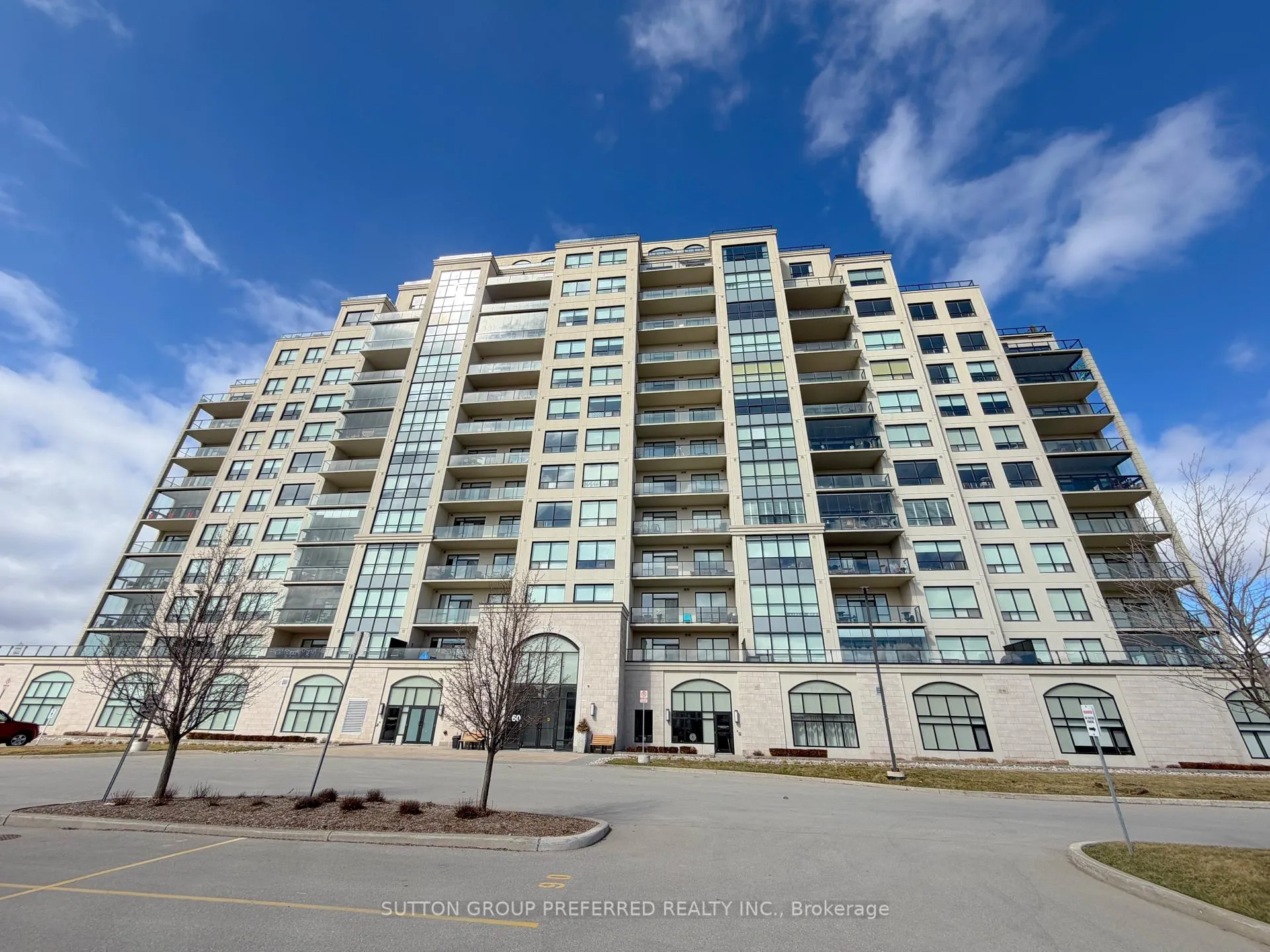 Front of 260 Villagewalk Boulevard