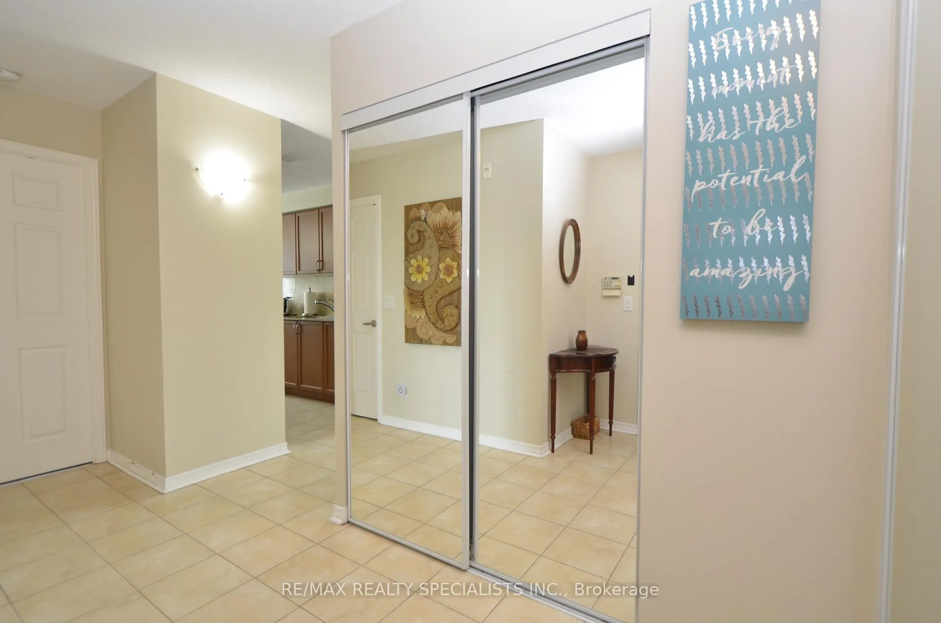 Photo 14 of Unit 106, 60 Via Rosedale Way, Brampton, Sandringham-Wellington — HOMEH