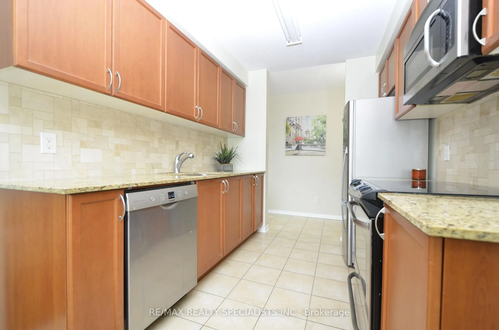 Photo 18 of Unit 106, 60 Via Rosedale Way, Brampton, Sandringham-Wellington — HOMEH