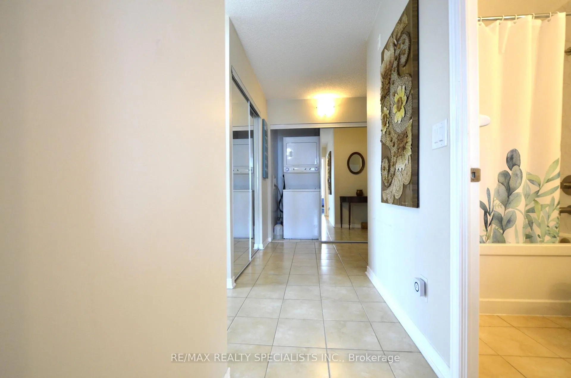 Photo 19 of Unit 106, 60 Via Rosedale Way, Brampton, Sandringham-Wellington — HOMEH