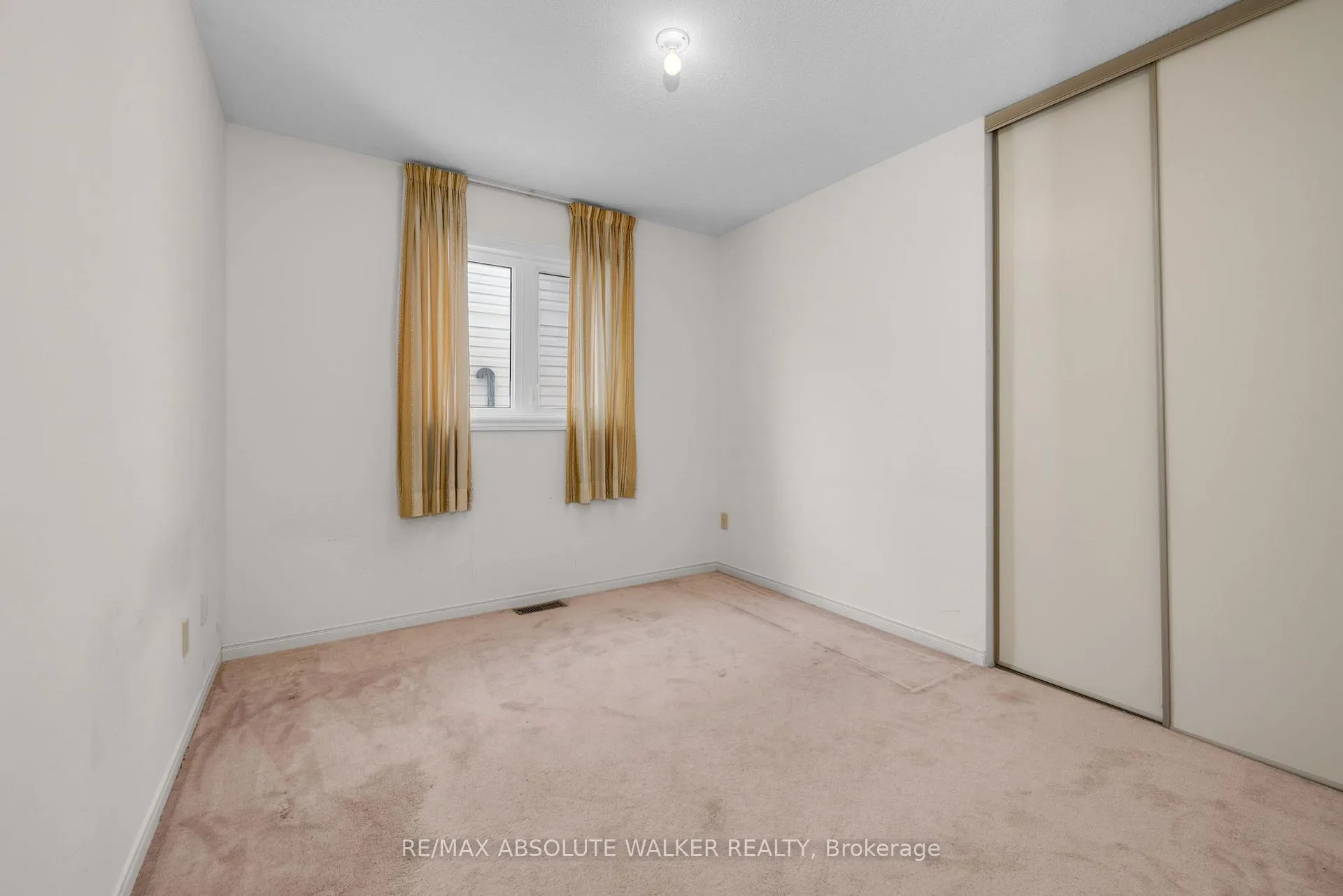 Photo 22 of 755 Merkley Drive, Ottawa, Fallingbrook/Pineridge — HOMEH