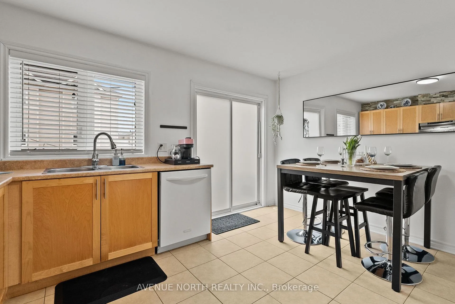Photo 11 of Unit F, 3843 Strandherd Drive, Ottawa, Barrhaven - Heritage Park — HOMEH