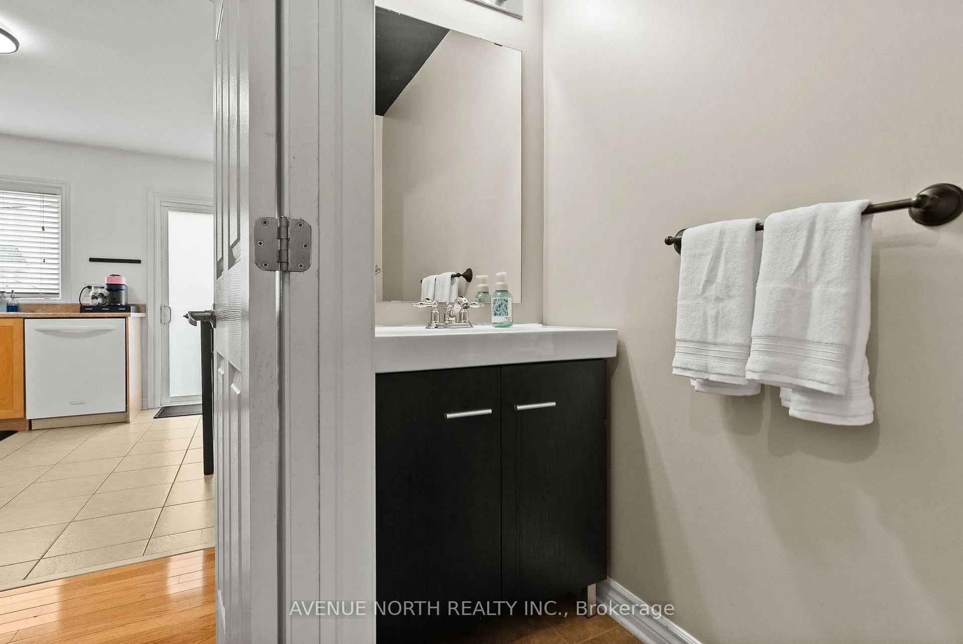 Photo 17 of Unit F, 3843 Strandherd Drive, Ottawa, Barrhaven - Heritage Park — HOMEH