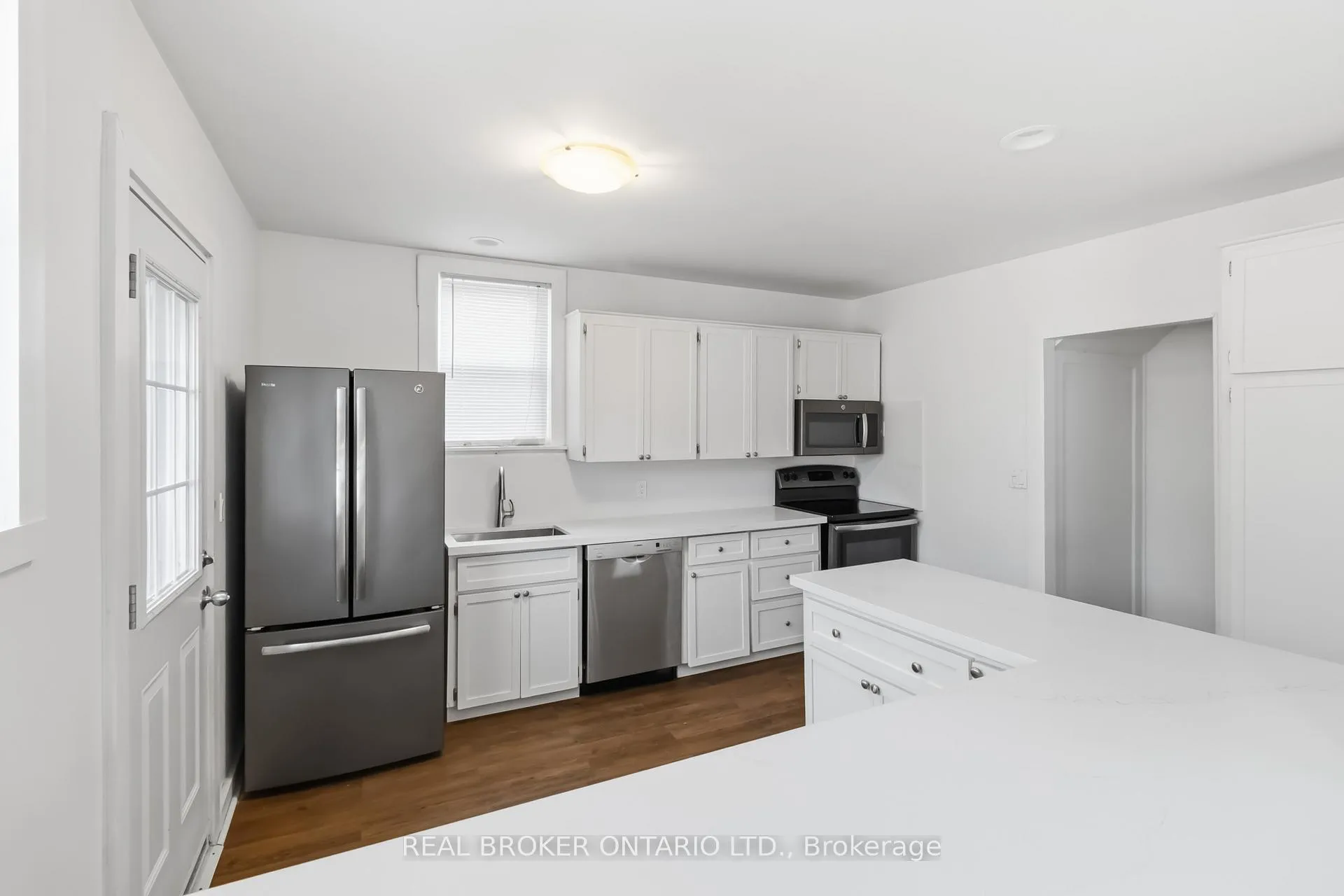 Photo 2 of Unit Main Level, 295 Plains Road W, Burlington, Bayview — HOMEH