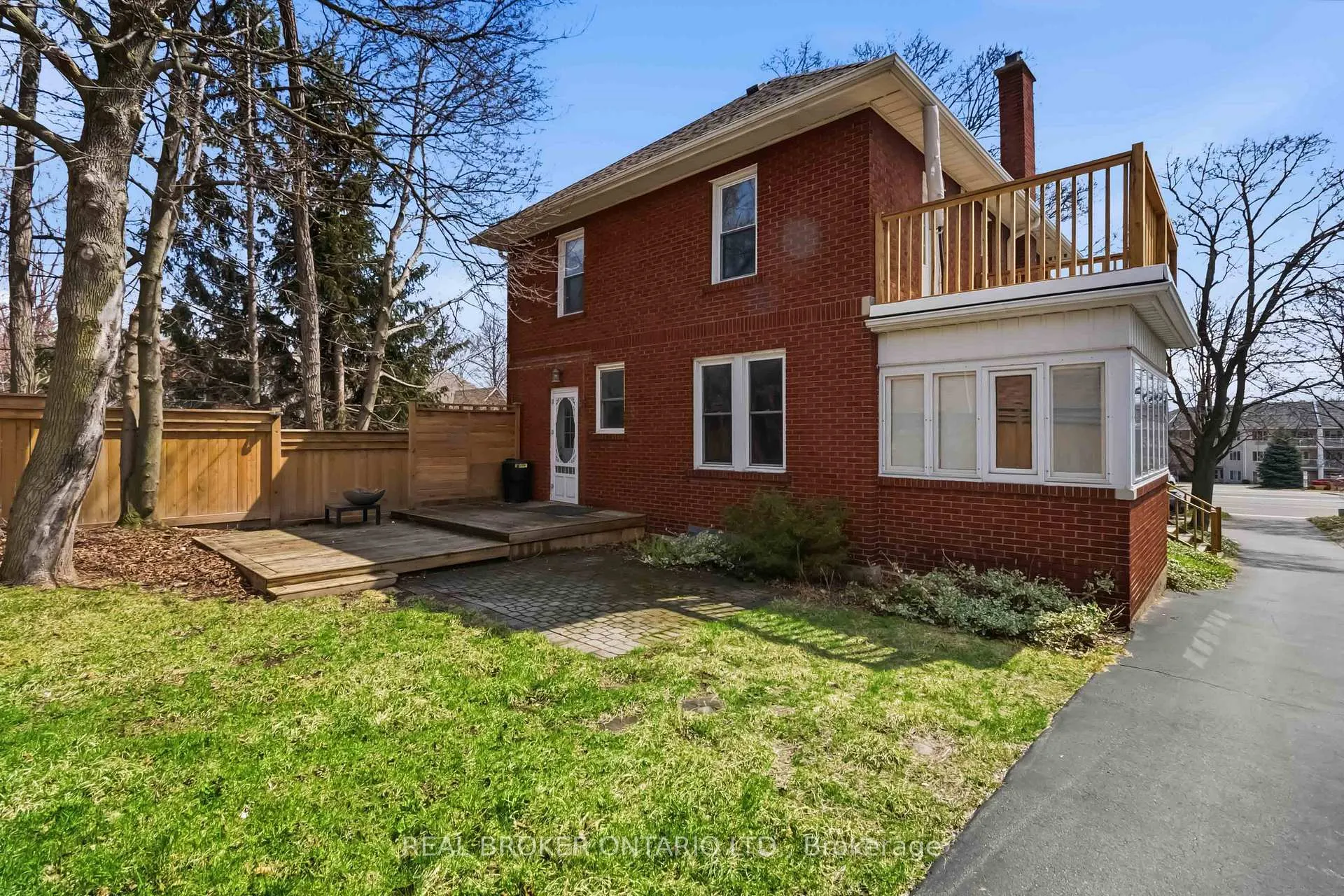 Photo 13 of Unit Main Level, 295 Plains Road W, Burlington, Bayview — HOMEH