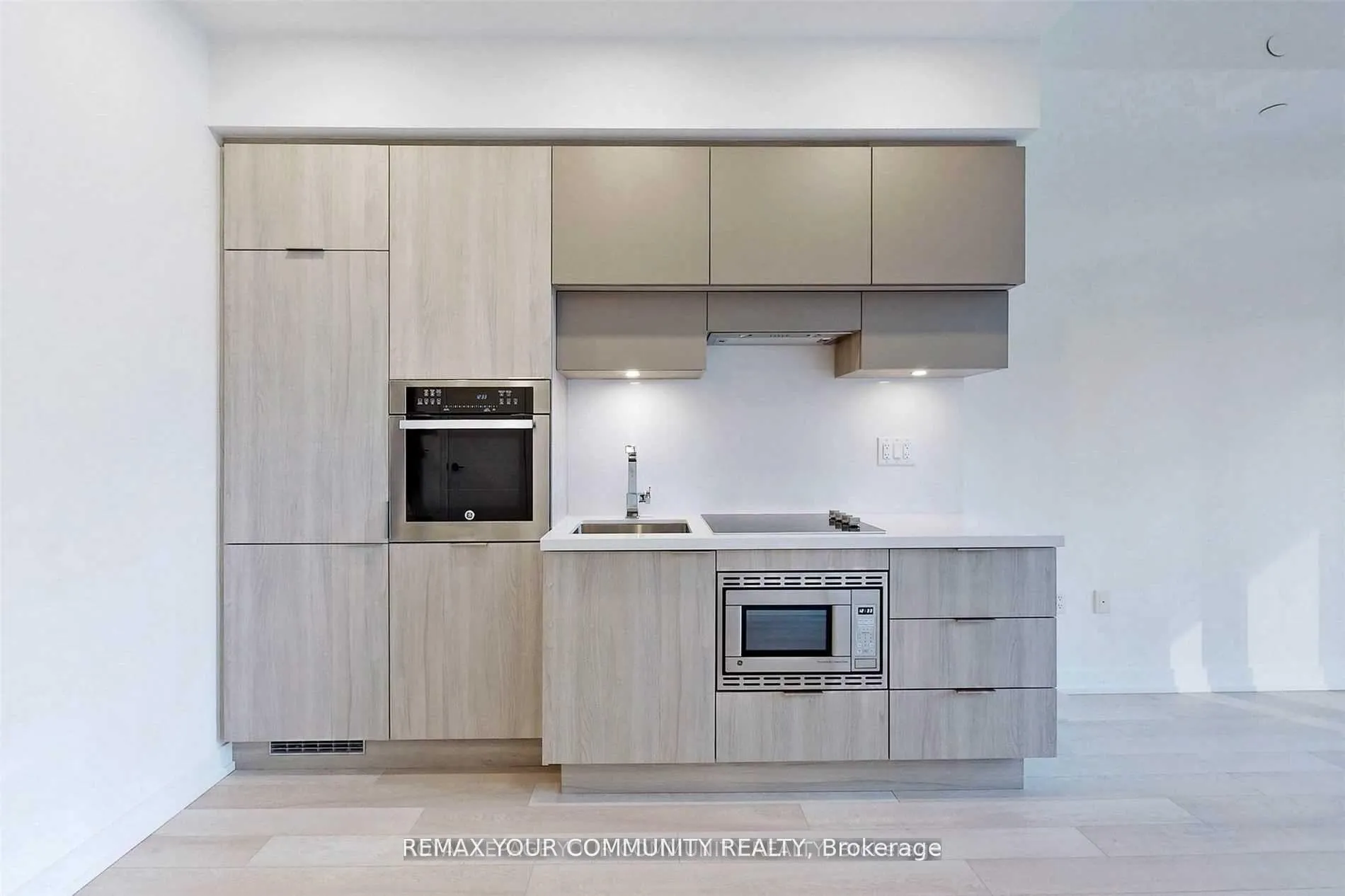 Photo 7 of Unit 502, 39 Roehampton Avenue, Toronto, Mount Pleasant West — HOMEH