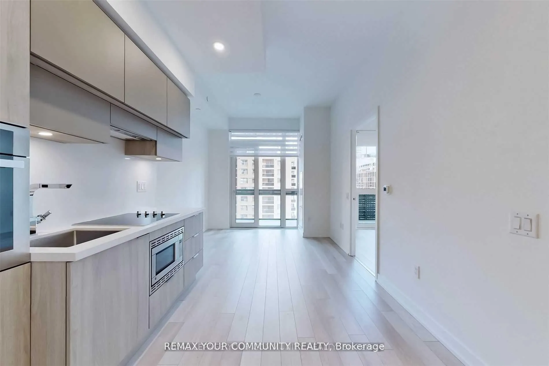 Photo 9 of Unit 502, 39 Roehampton Avenue, Toronto, Mount Pleasant West — HOMEH