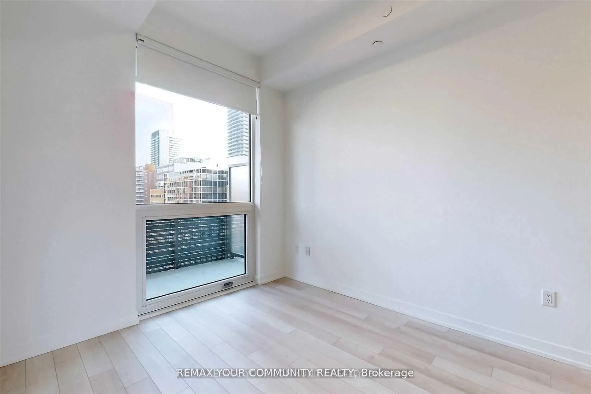 Photo 16 of Unit 502, 39 Roehampton Avenue, Toronto, Mount Pleasant West — HOMEH