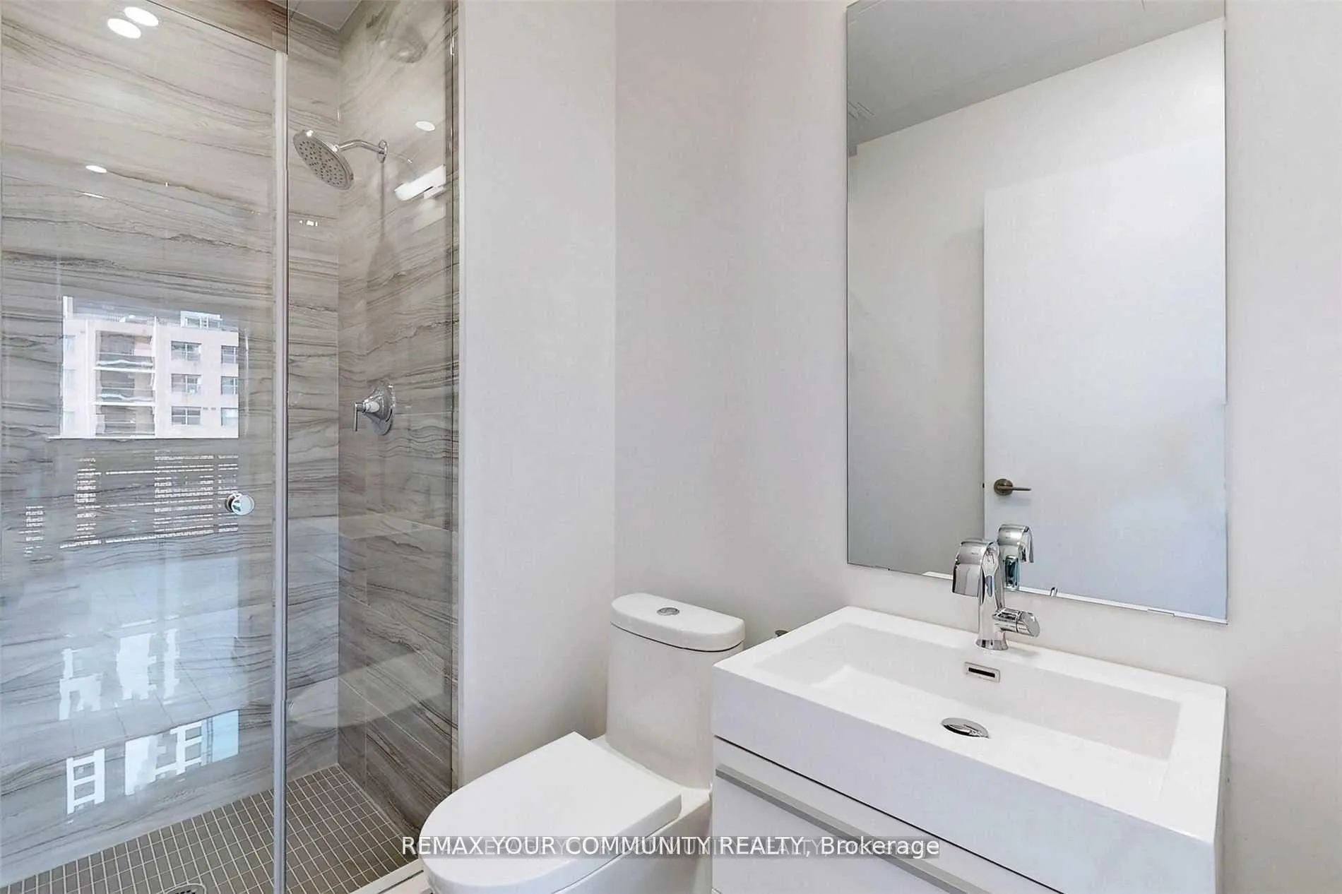 Photo 19 of Unit 502, 39 Roehampton Avenue, Toronto, Mount Pleasant West — HOMEH