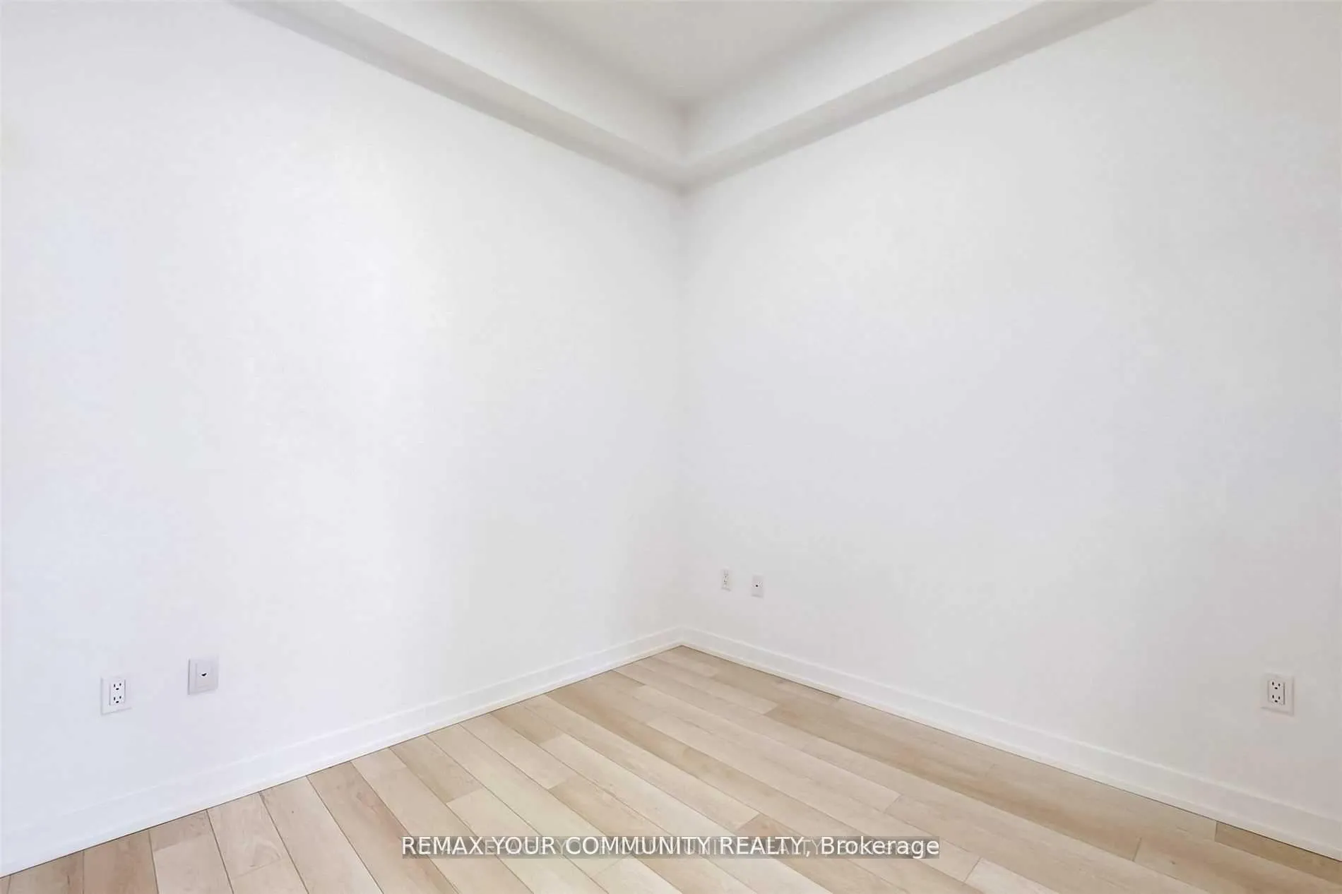 Photo 22 of Unit 502, 39 Roehampton Avenue, Toronto, Mount Pleasant West — HOMEH
